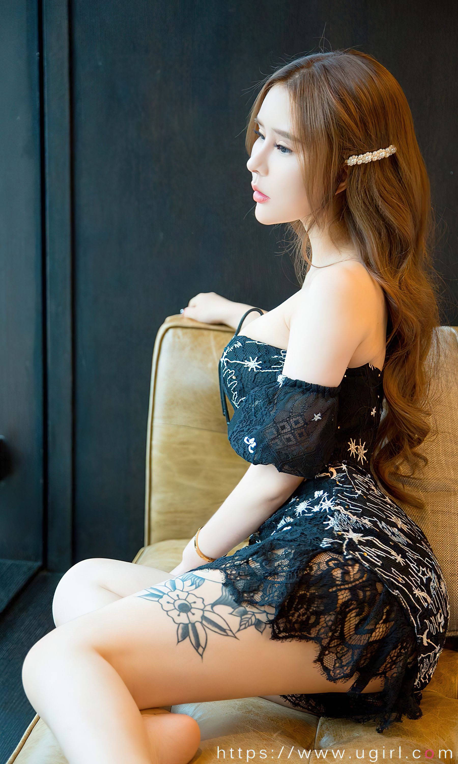 [爱尤物Ugirls] No.2344 爱丽莎 裙下之臣