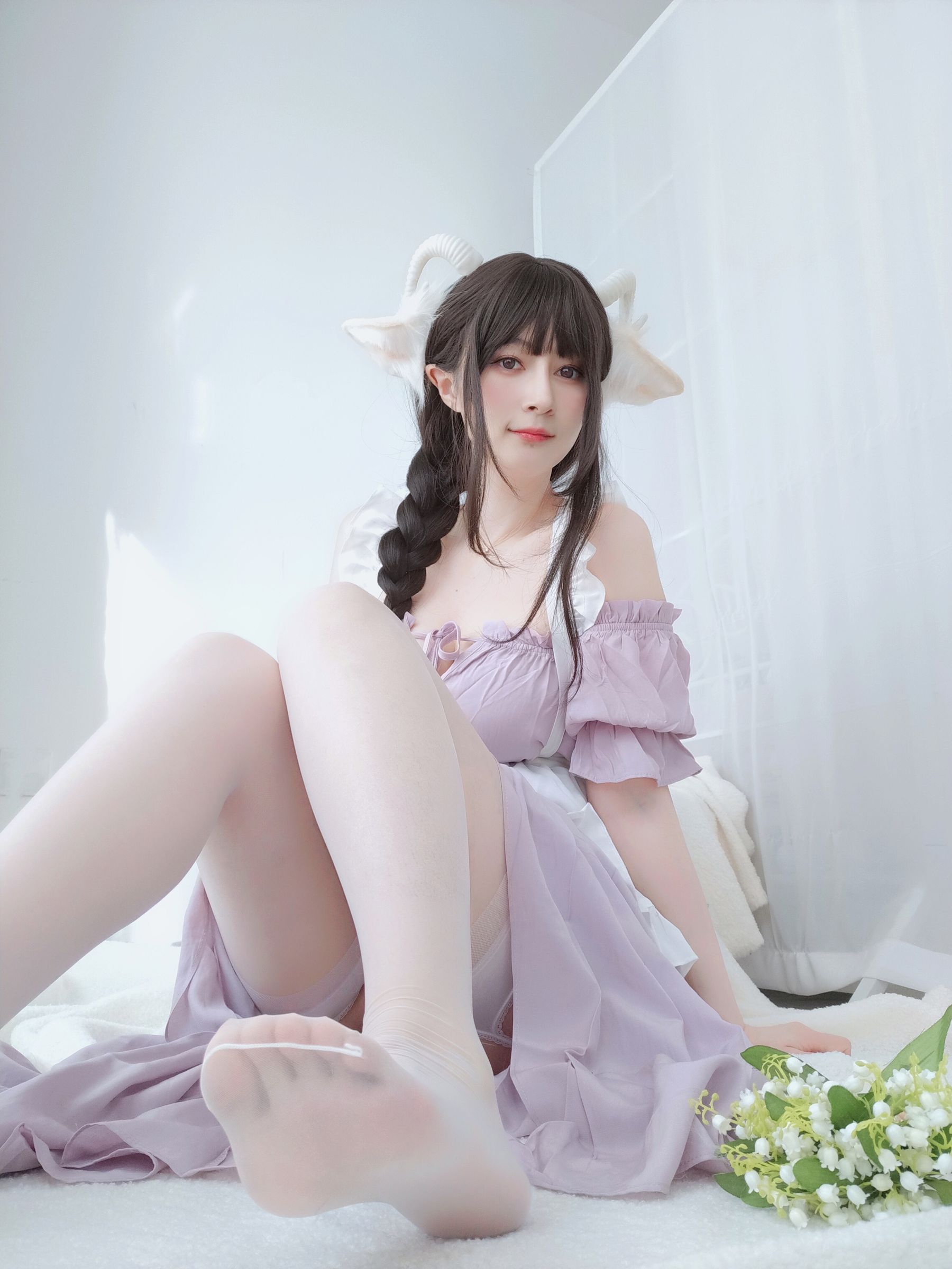 [网红COSER] Coser小姐姐白银 - 白丝兔耳女仆
