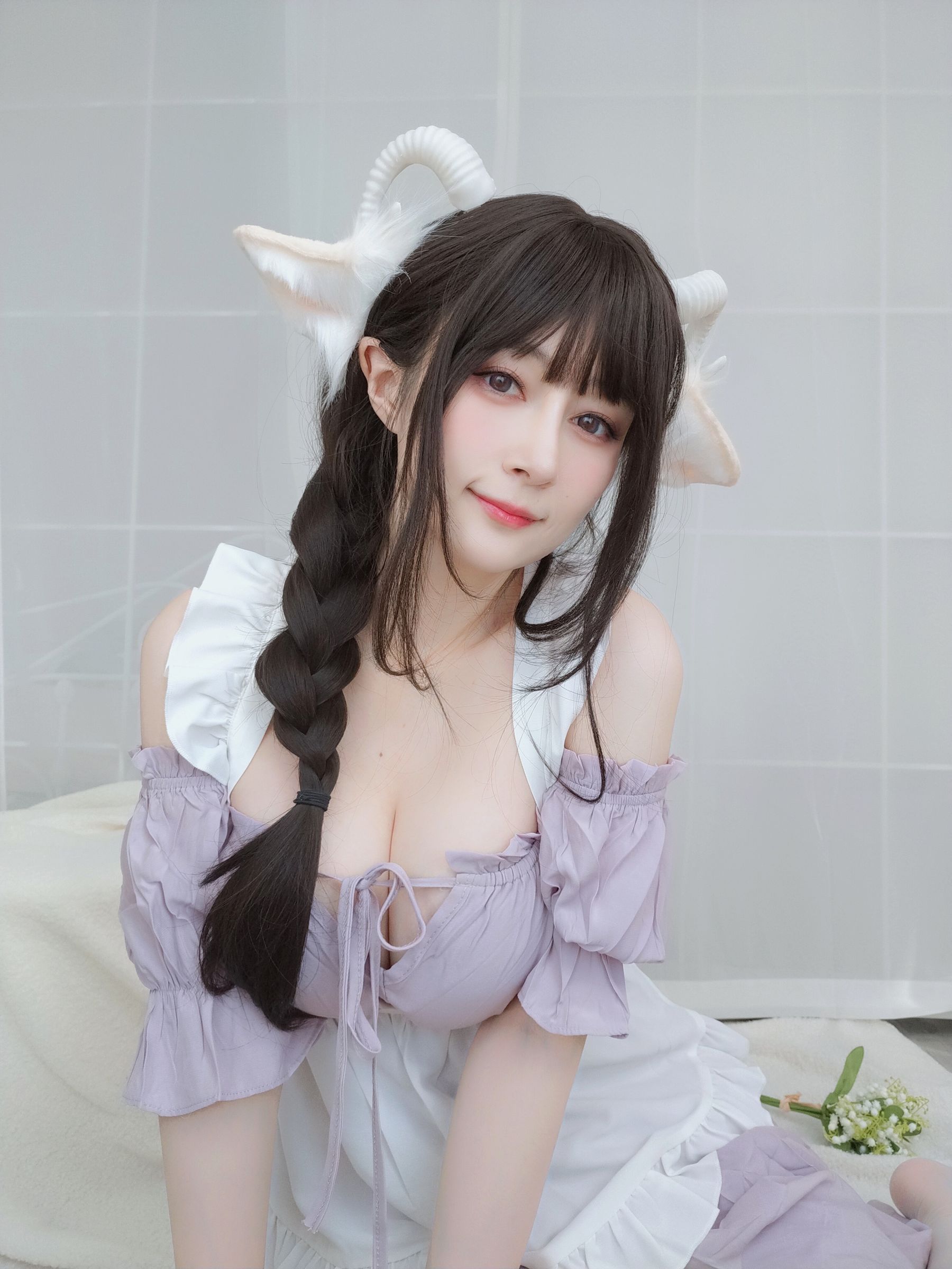 [网红COSER] Coser小姐姐白银 - 白丝兔耳女仆