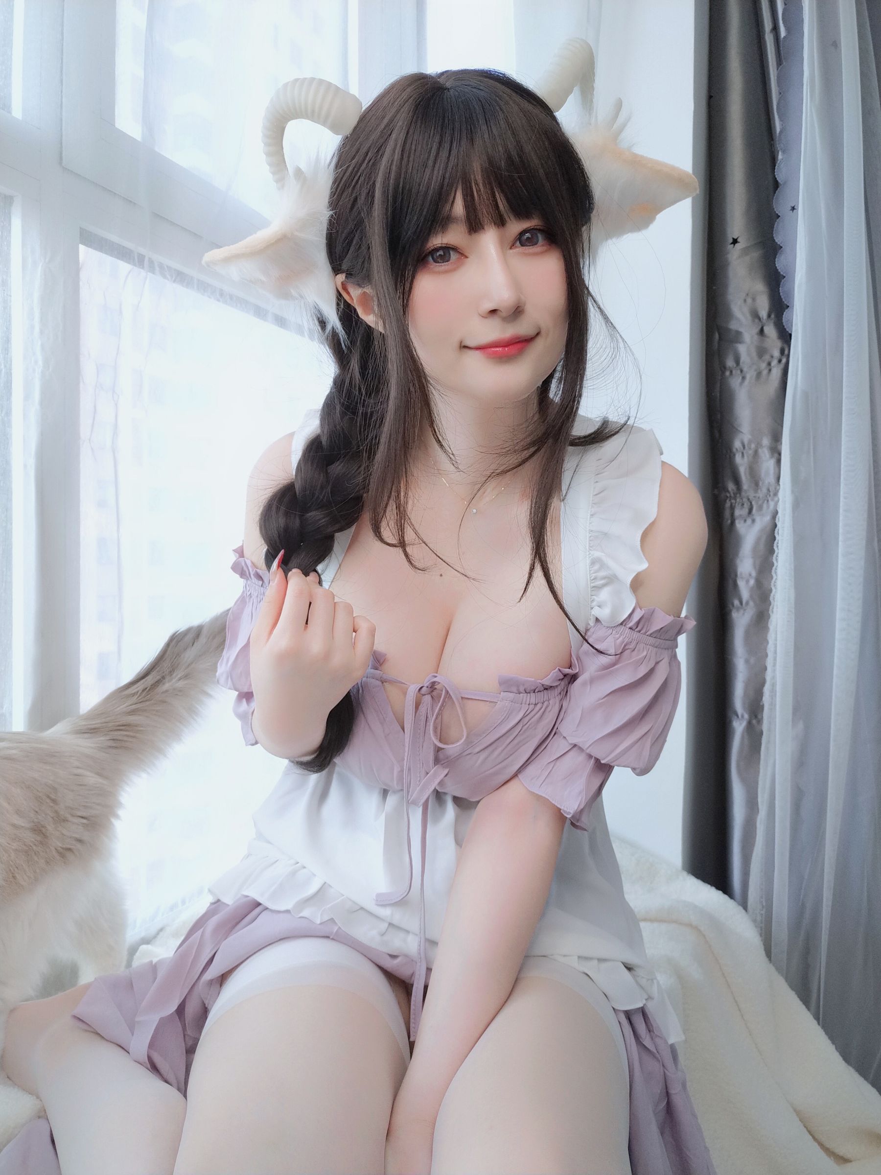 [网红COSER] Coser小姐姐白银 - 白丝兔耳女仆
