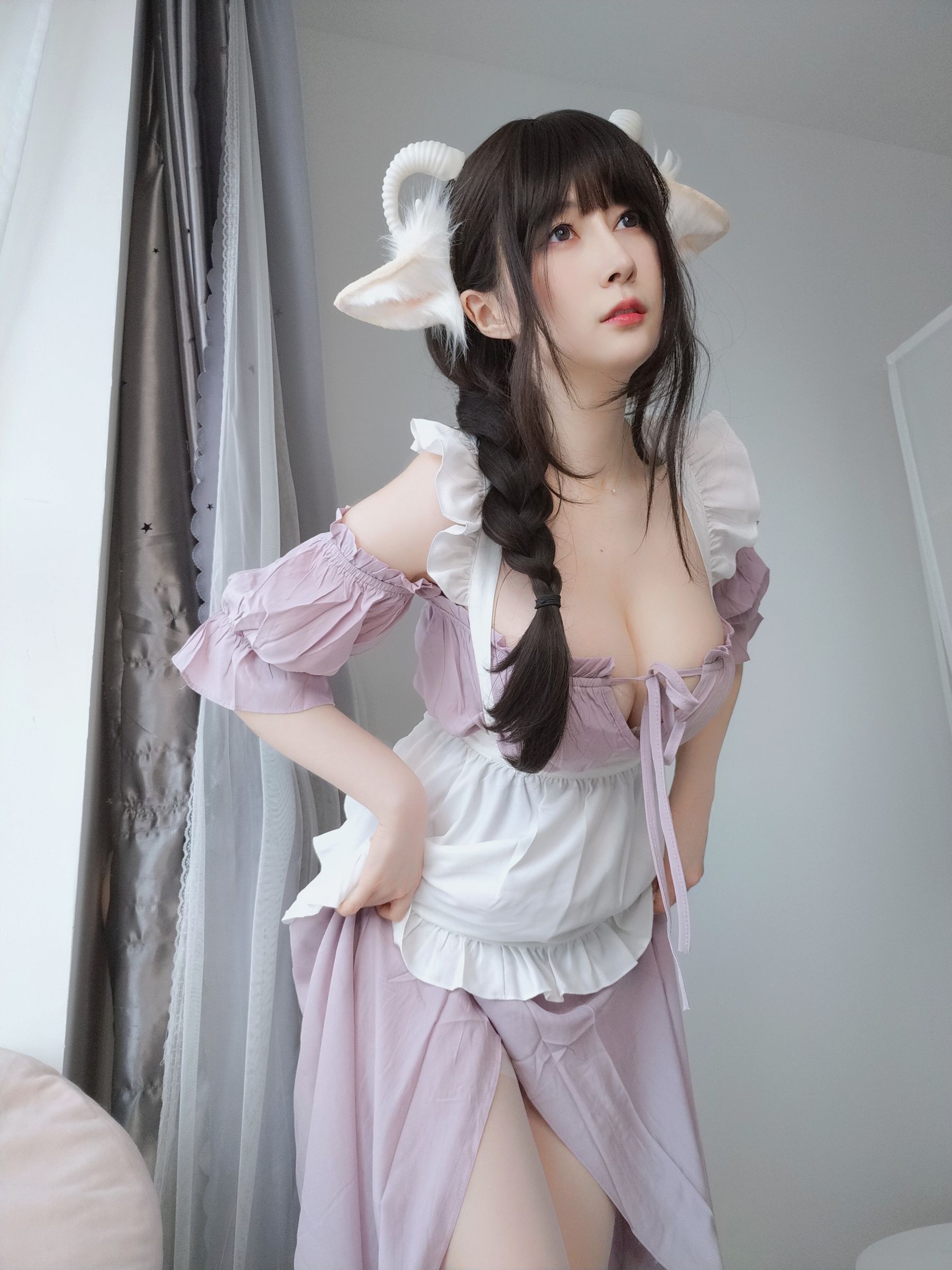 [网红COSER] Coser小姐姐白银 - 白丝兔耳女仆