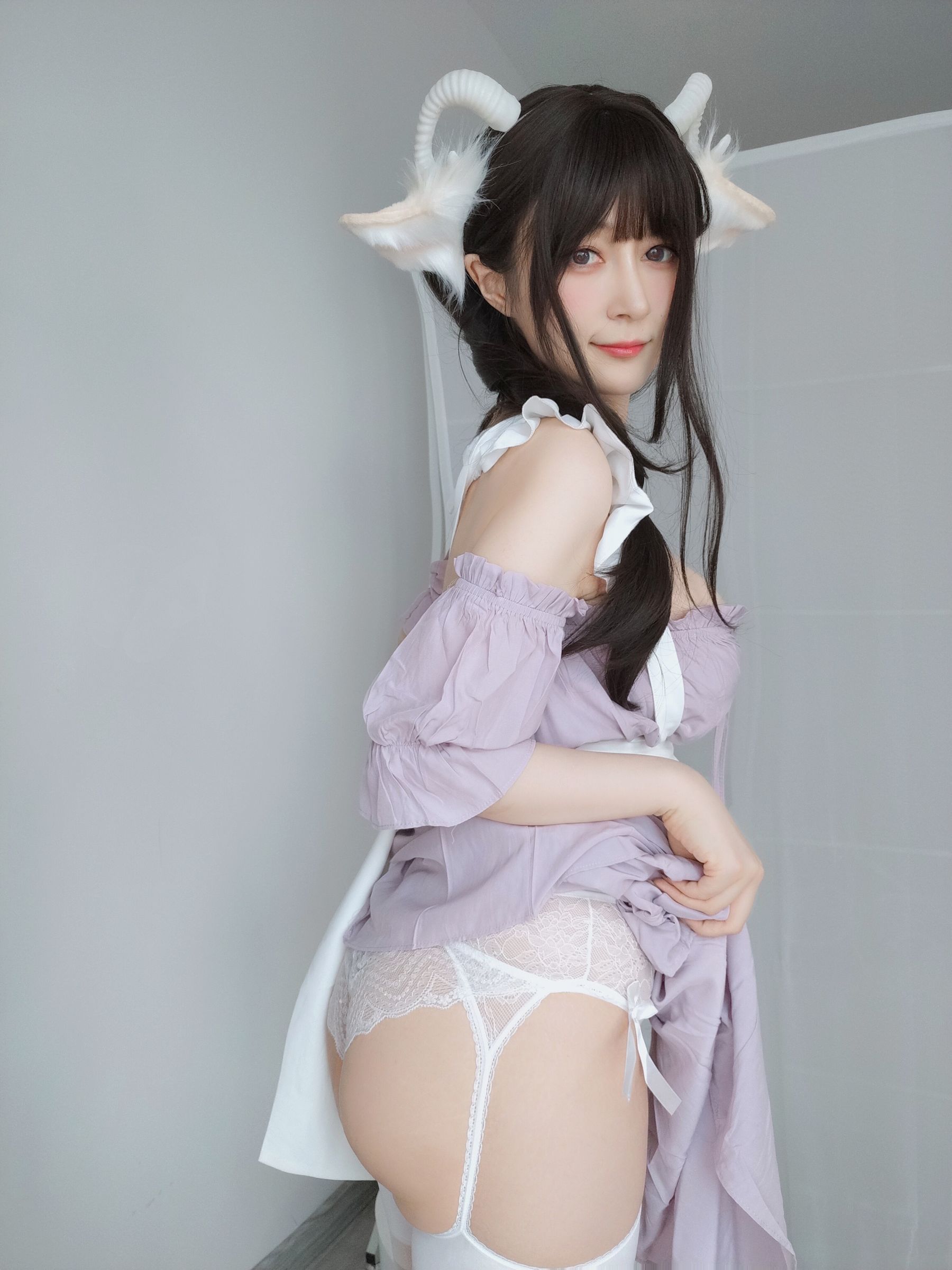 [网红COSER] Coser小姐姐白银 - 白丝兔耳女仆