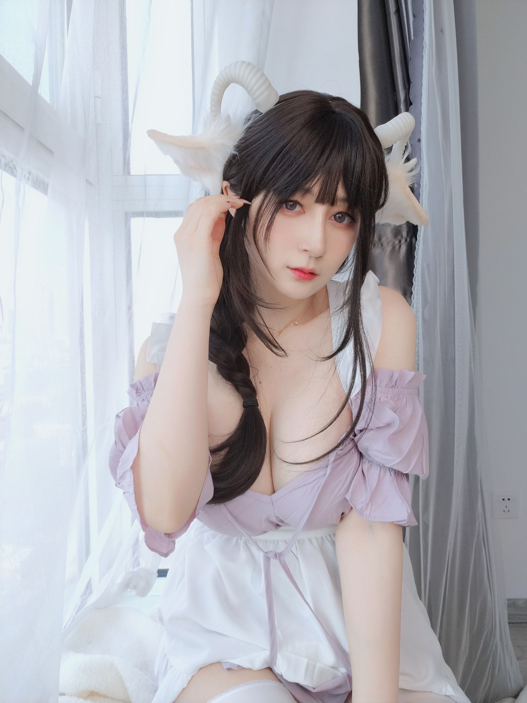 [网红COSER] Coser小姐姐白银 - 白丝兔耳女仆