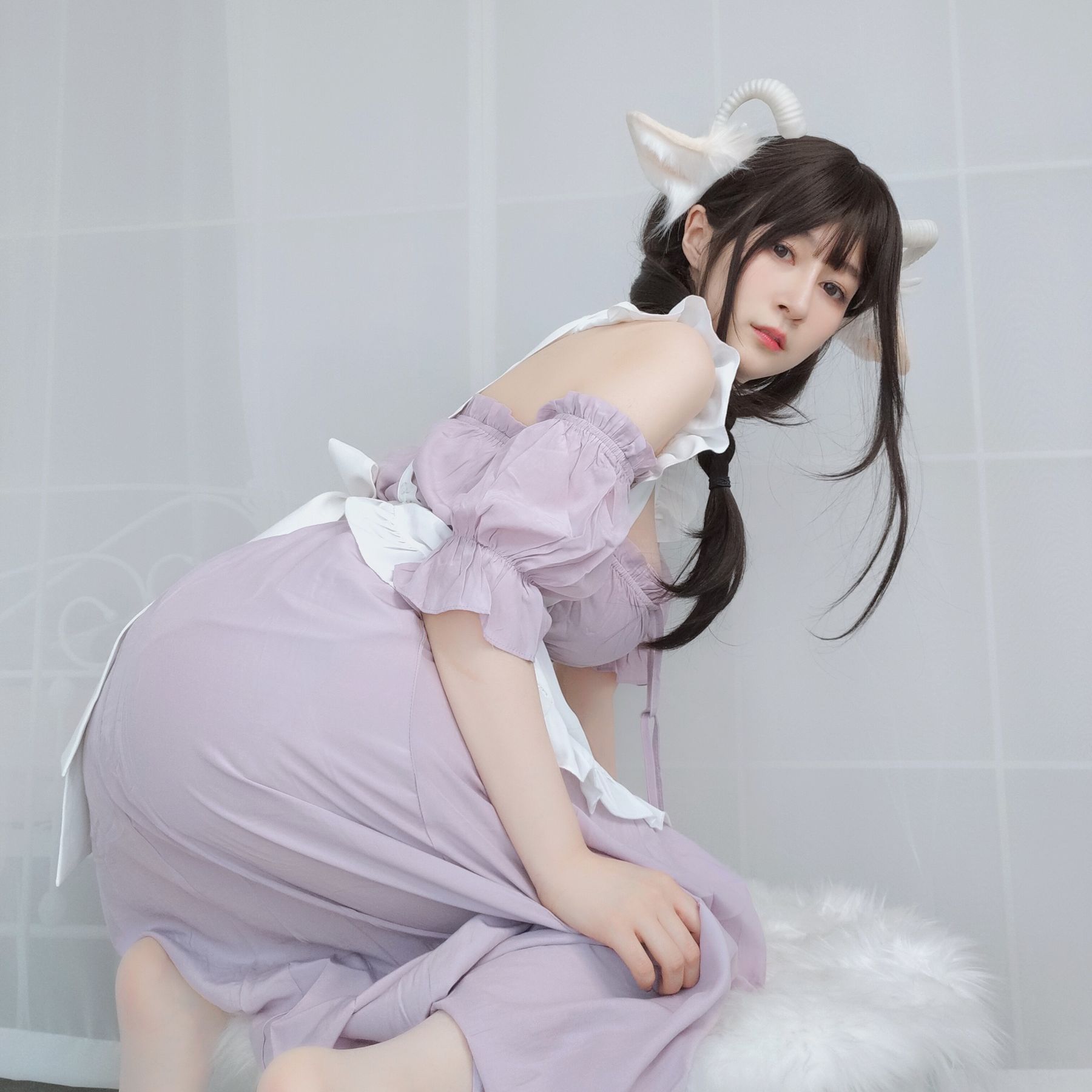 [网红COSER] Coser小姐姐白银 - 白丝兔耳女仆