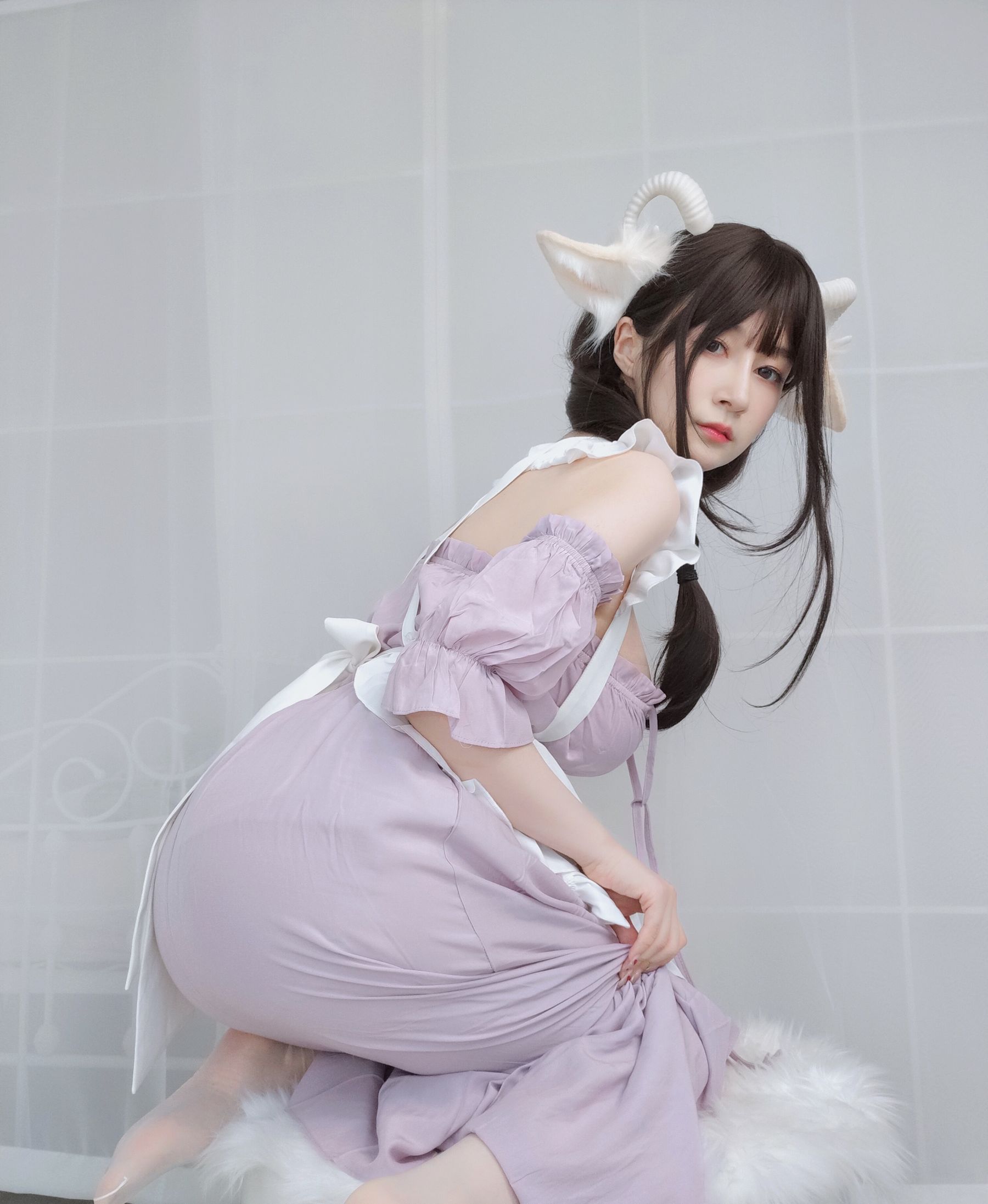 [网红COSER] Coser小姐姐白银 - 白丝兔耳女仆