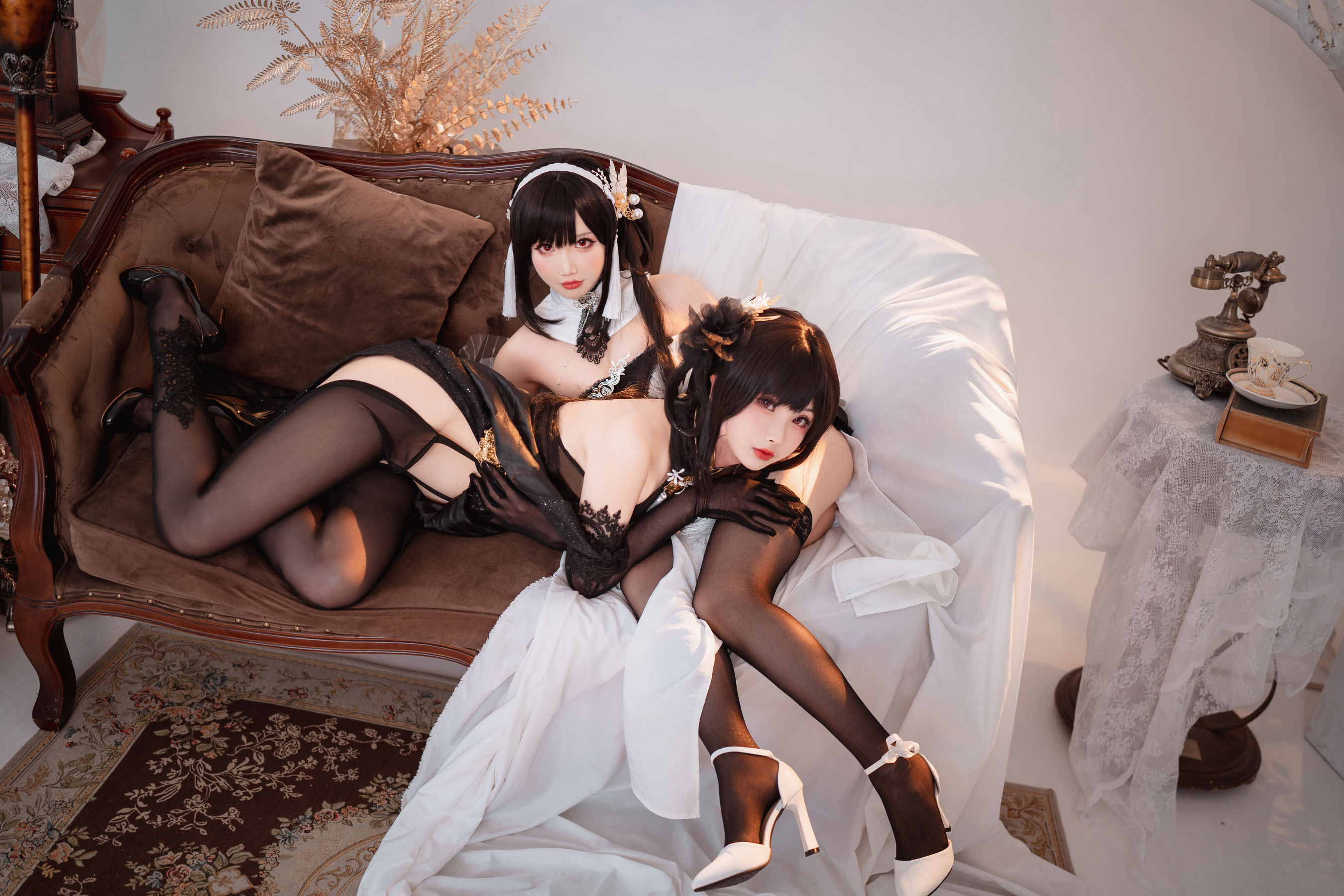 [网红COSER] COS福利rioko凉凉子&面饼仙儿 - 黑白镇海