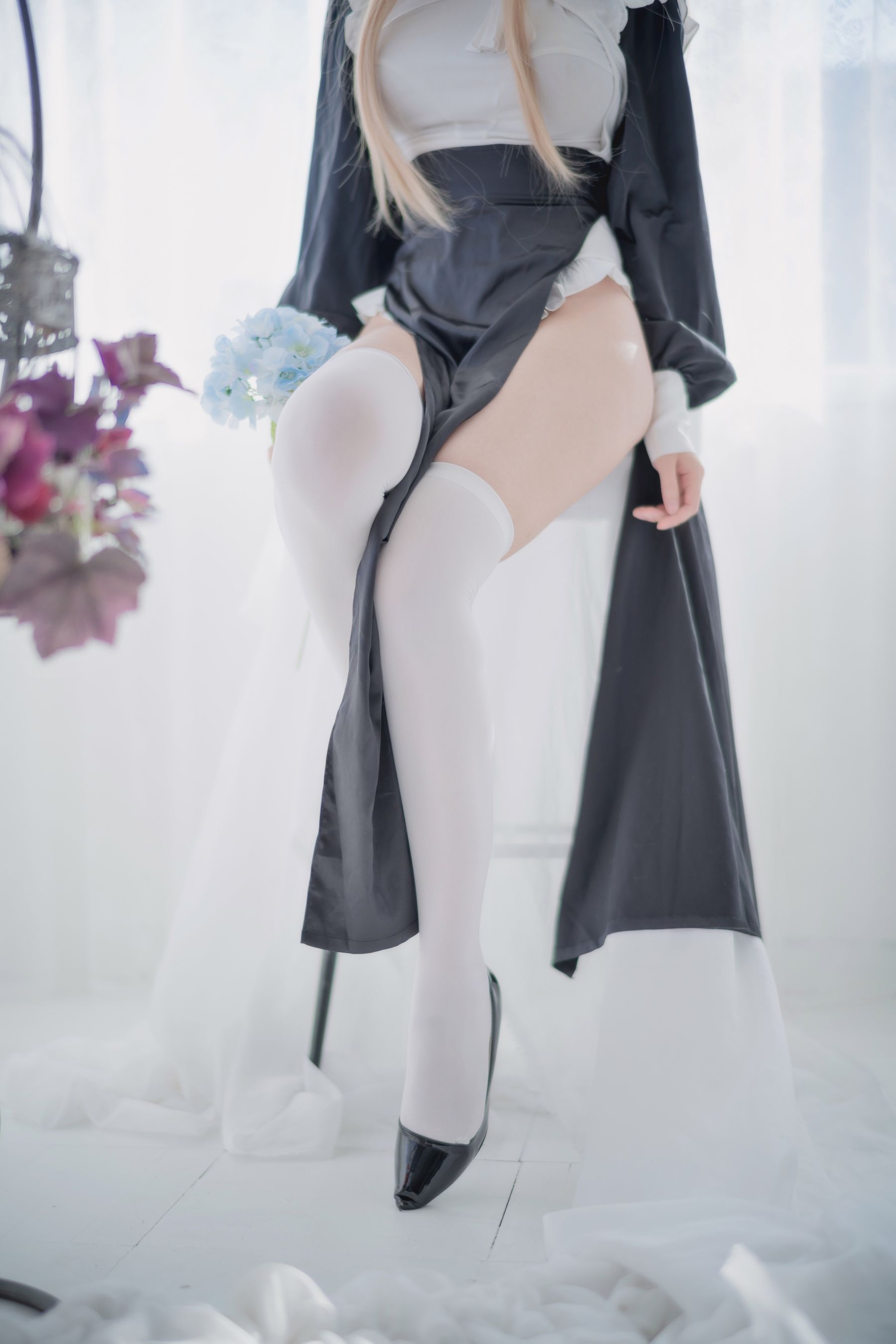 [网红COSER] Shika小鹿鹿 - 修女
