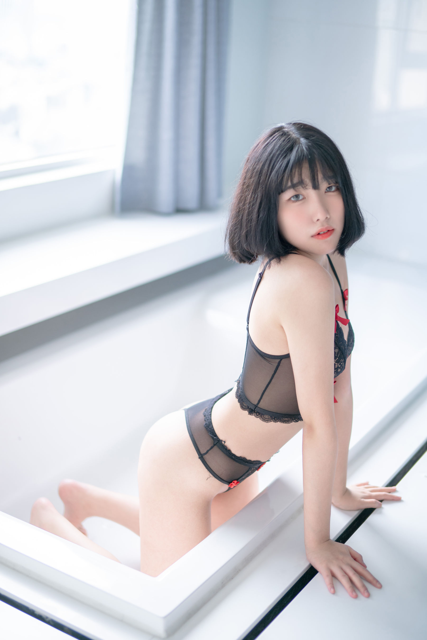 [网红COSER] Sonson - BLACK ROSE