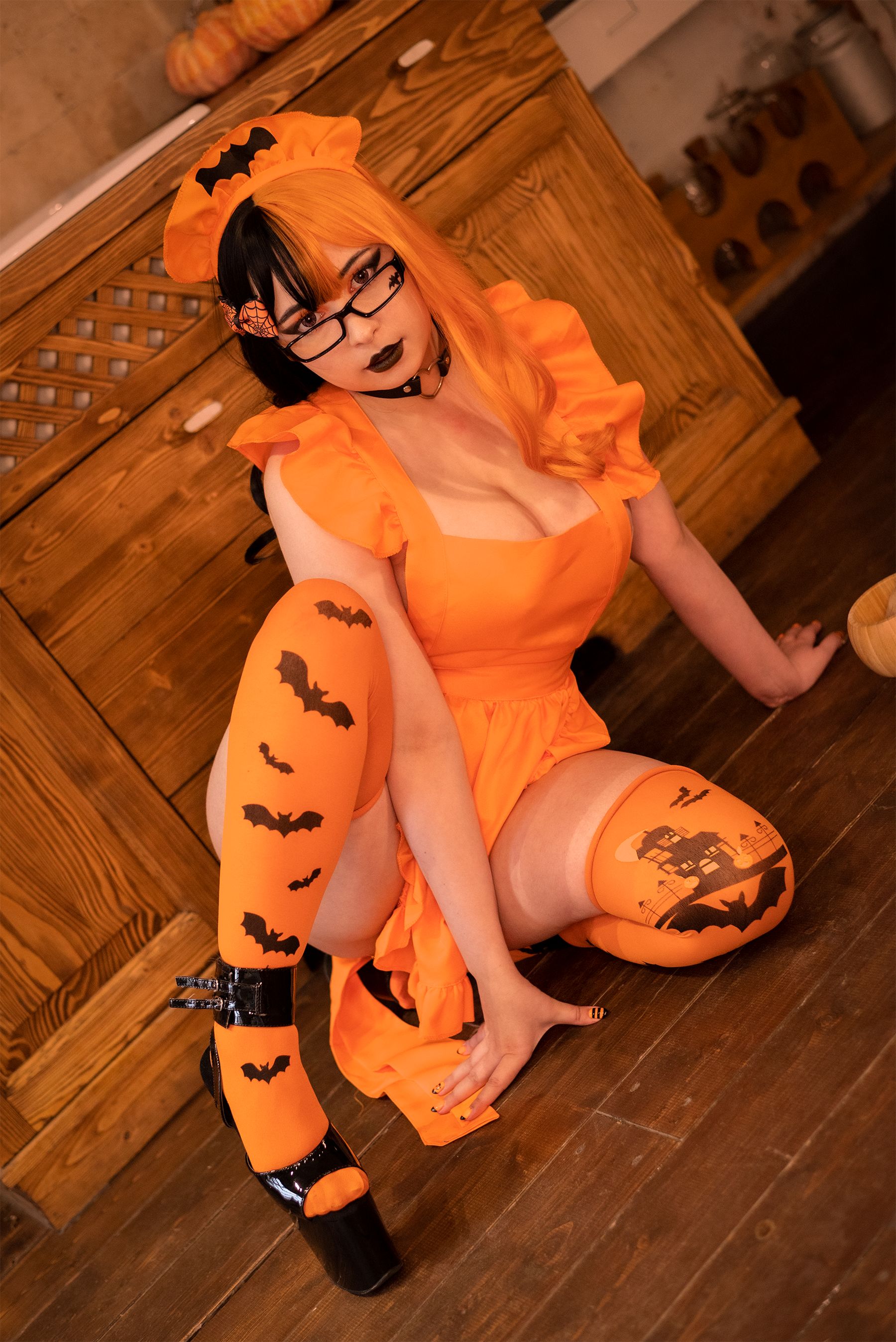 [网红COSER] Yoshinobi - Pumpkin Milf
