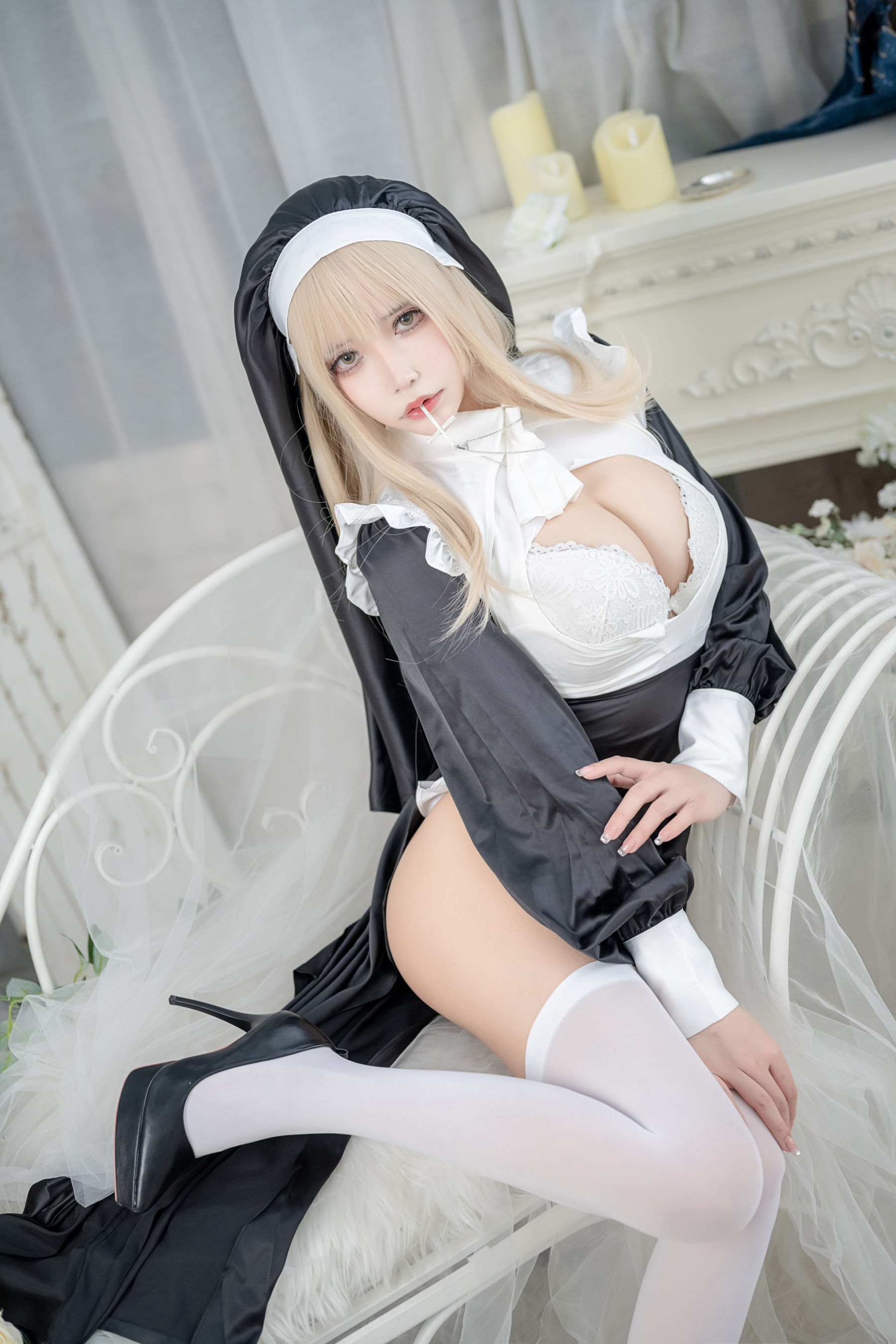 [网红COSER] 二次元妹子抱走莫子aa - 生日特辑 修女
