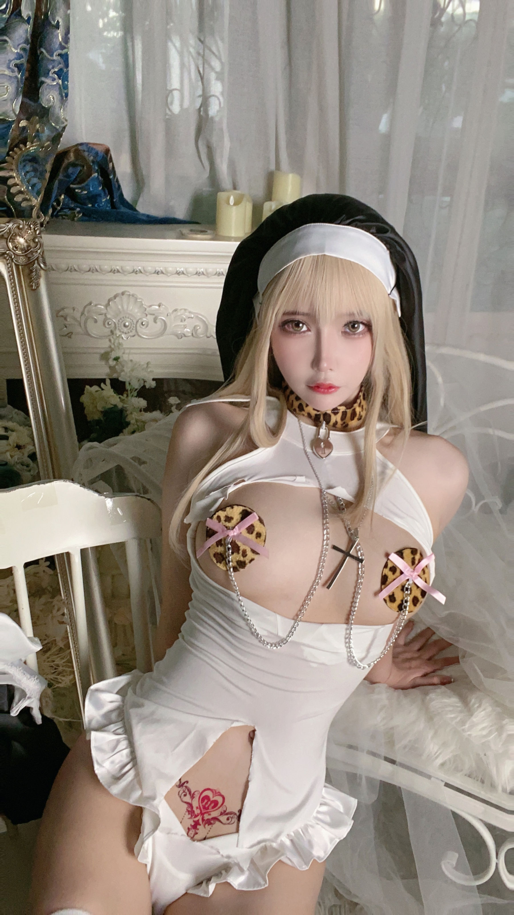 [网红COSER] 二次元妹子抱走莫子aa - 生日特辑 修女