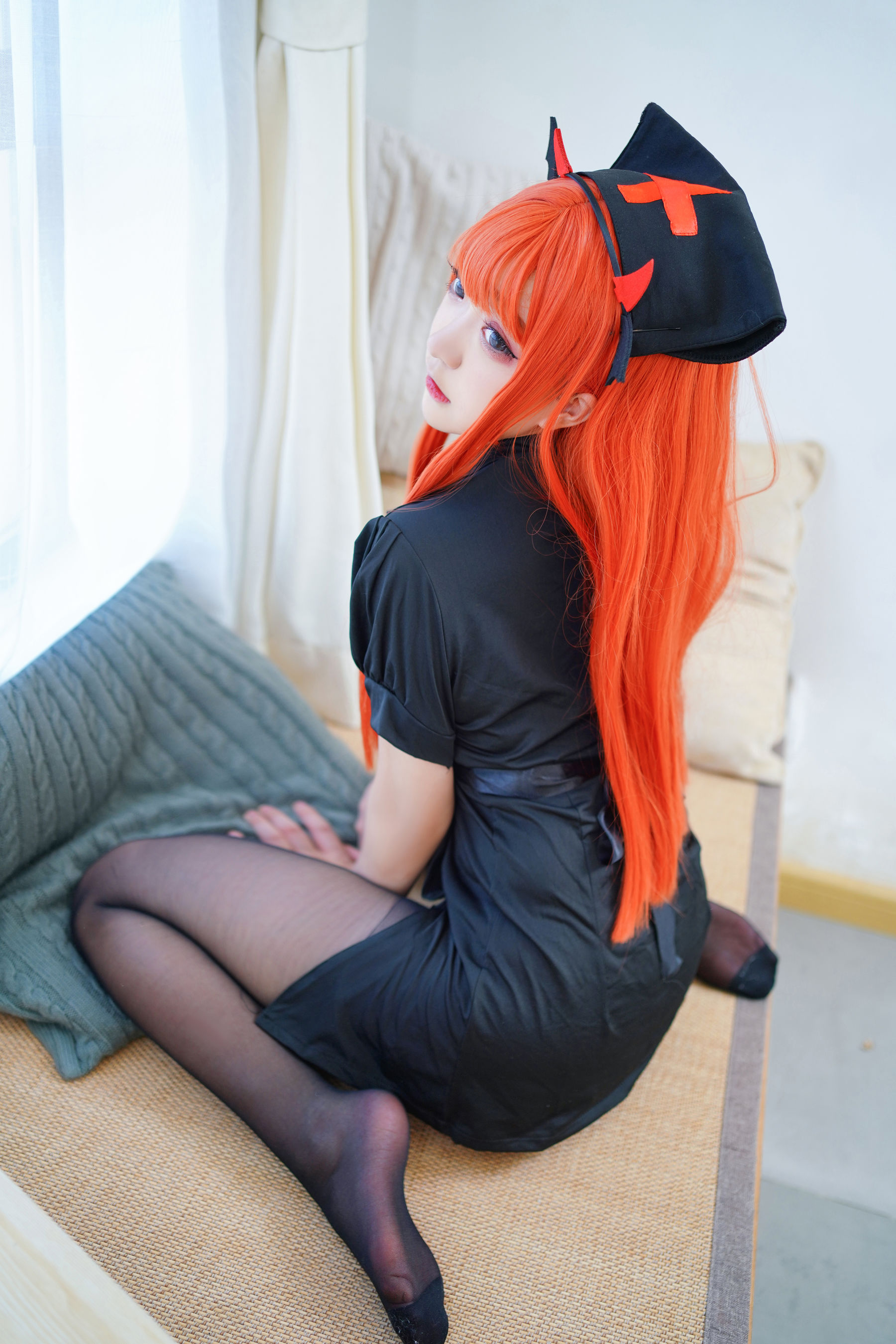 [网红COSER] 动漫博主恩田直幸 - 橘色黑护士