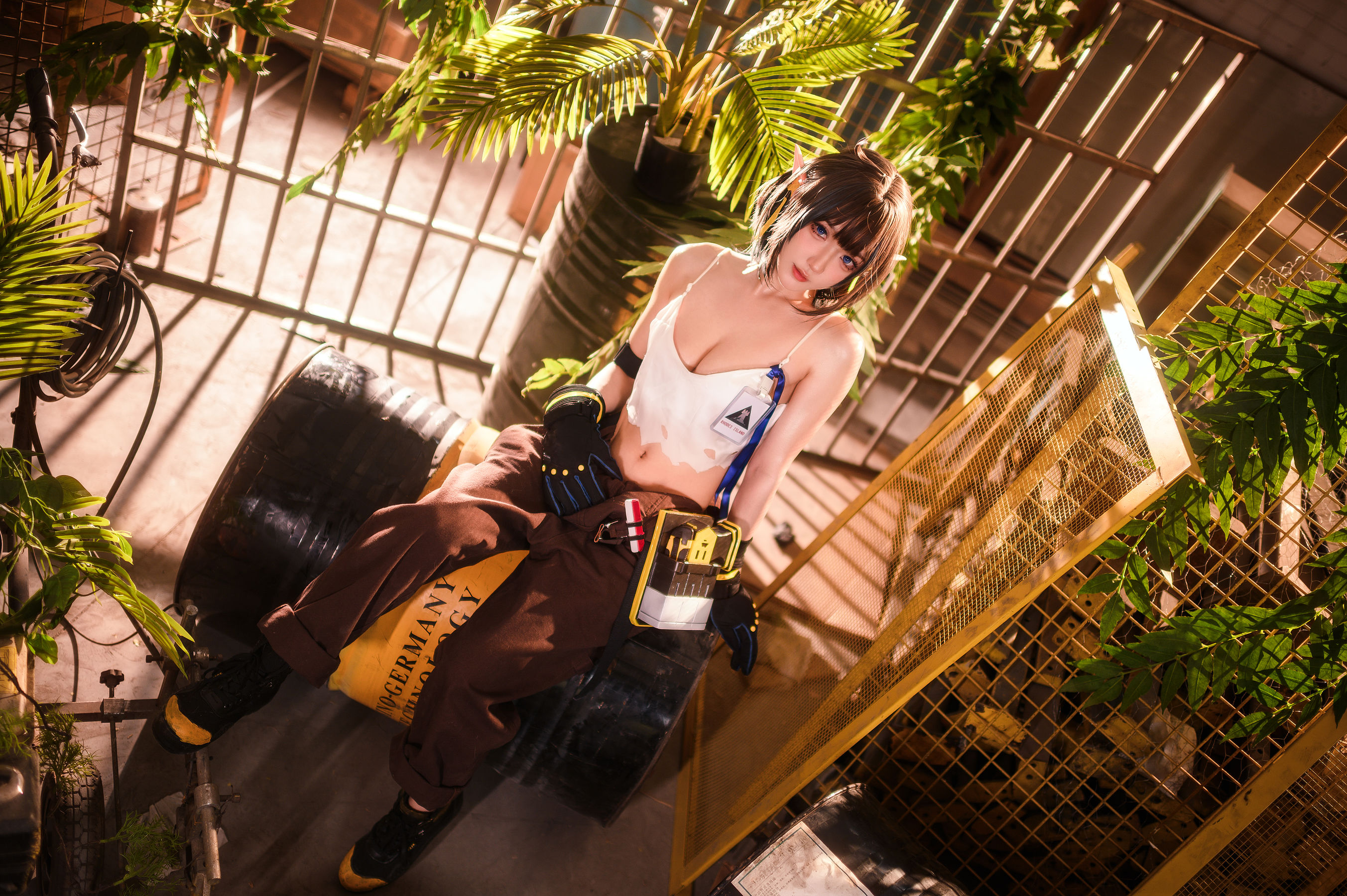 [网红COSER] 动漫博主阿包也是兔娘 - 明日方舟 森蚺