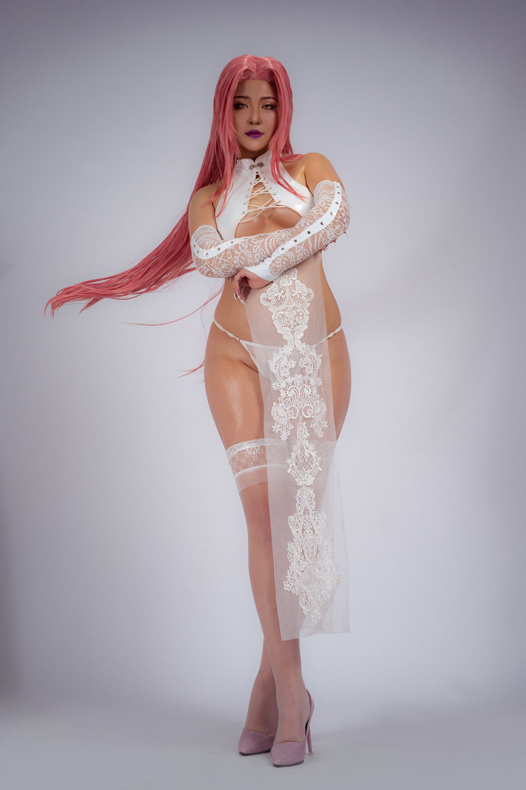 [网红COSER] 千煌弑夜 - 英格利特 白旗袍