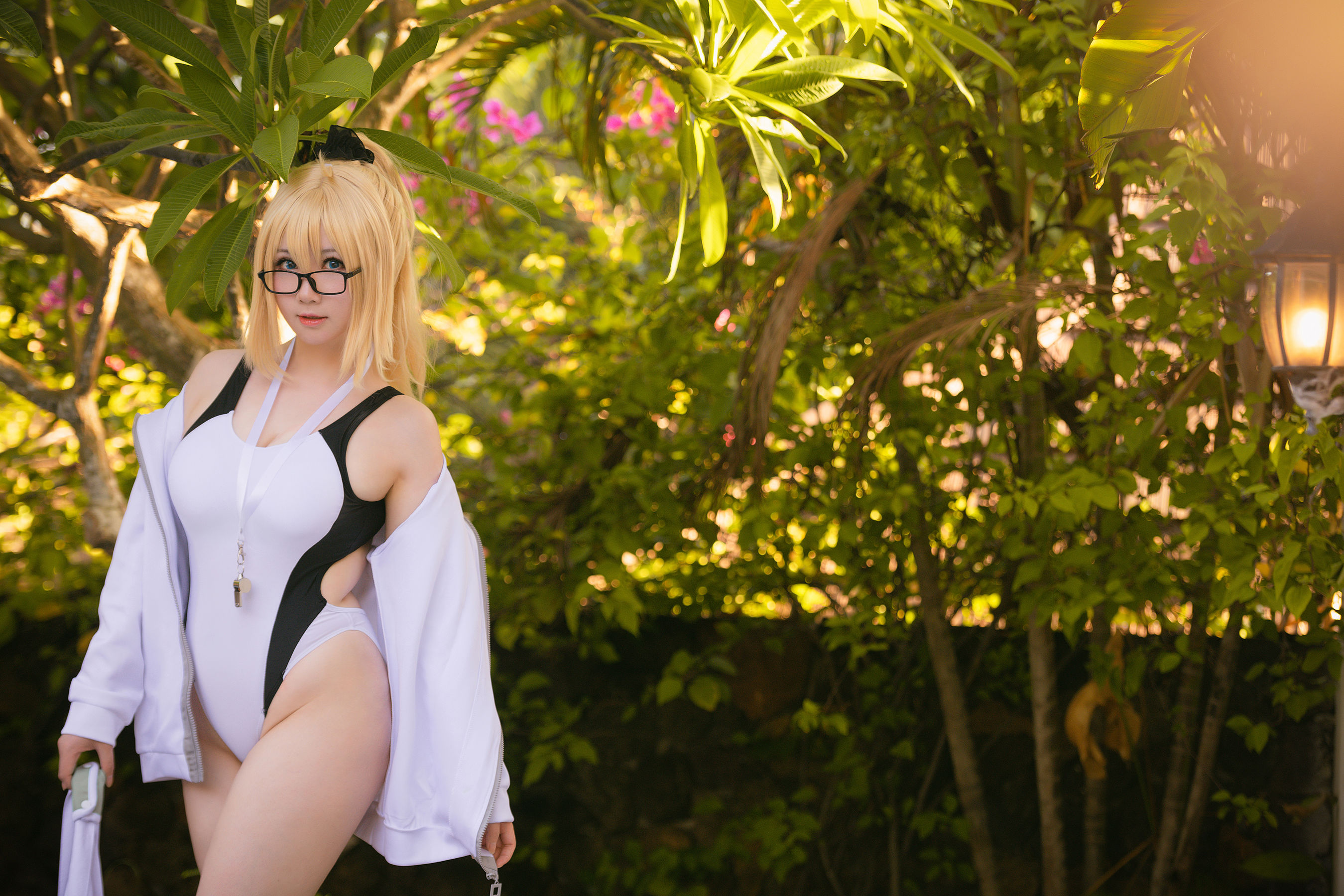 [网红COSER] 微肉感萌妹是本末末 - 贞德