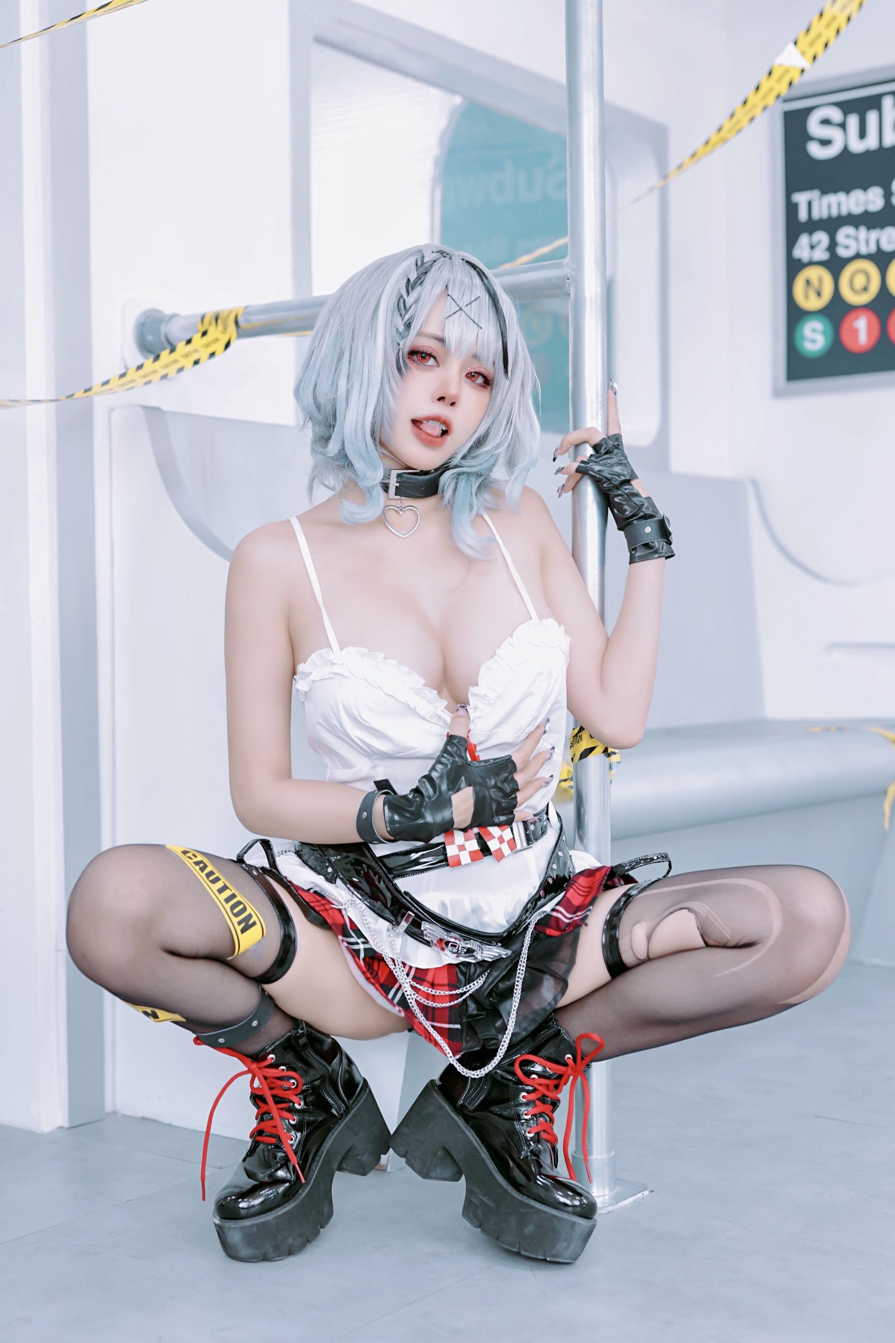 [网红COSER] 日本性感萝莉Byoru - Sakamata Chloe