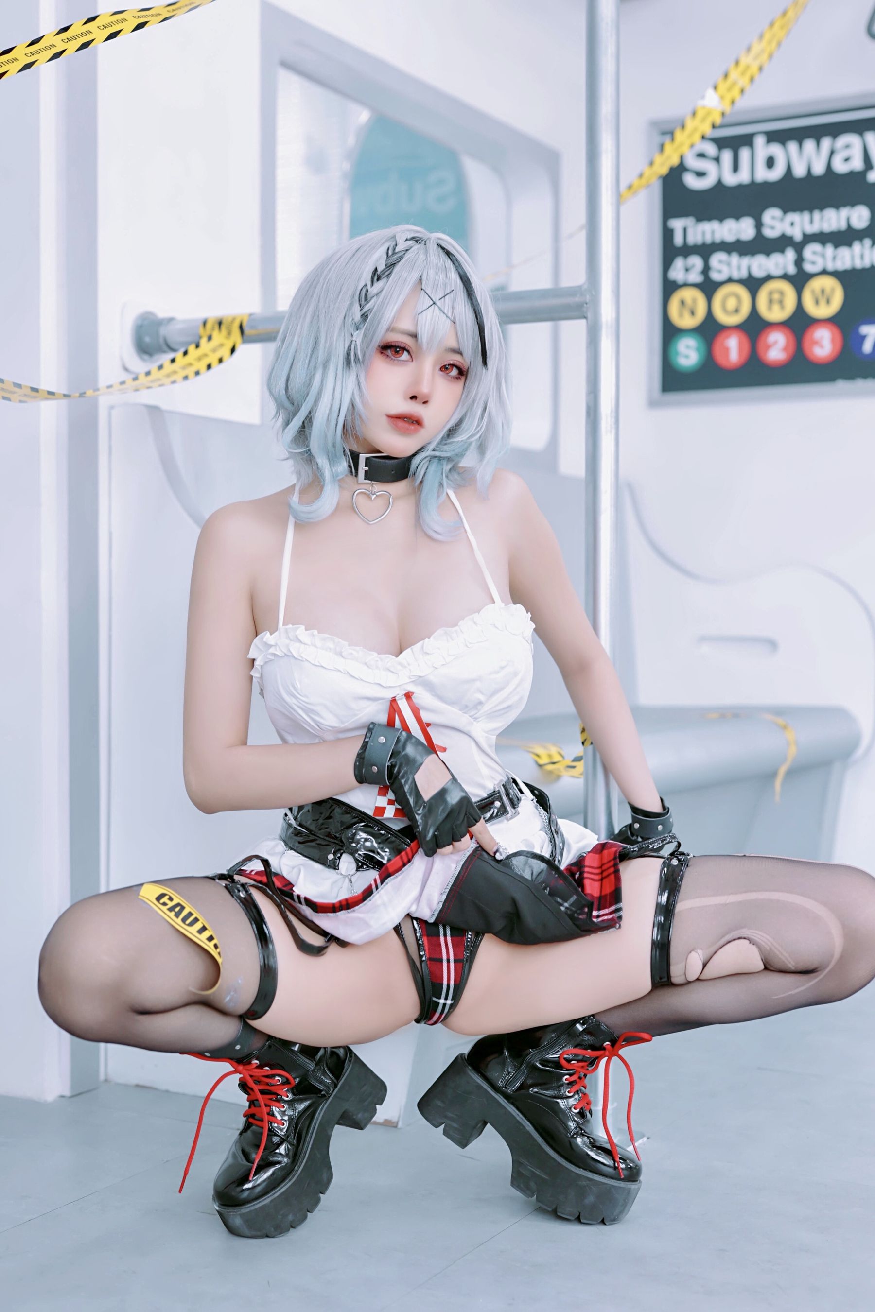 [网红COSER] 日本性感萝莉Byoru - Sakamata Chloe