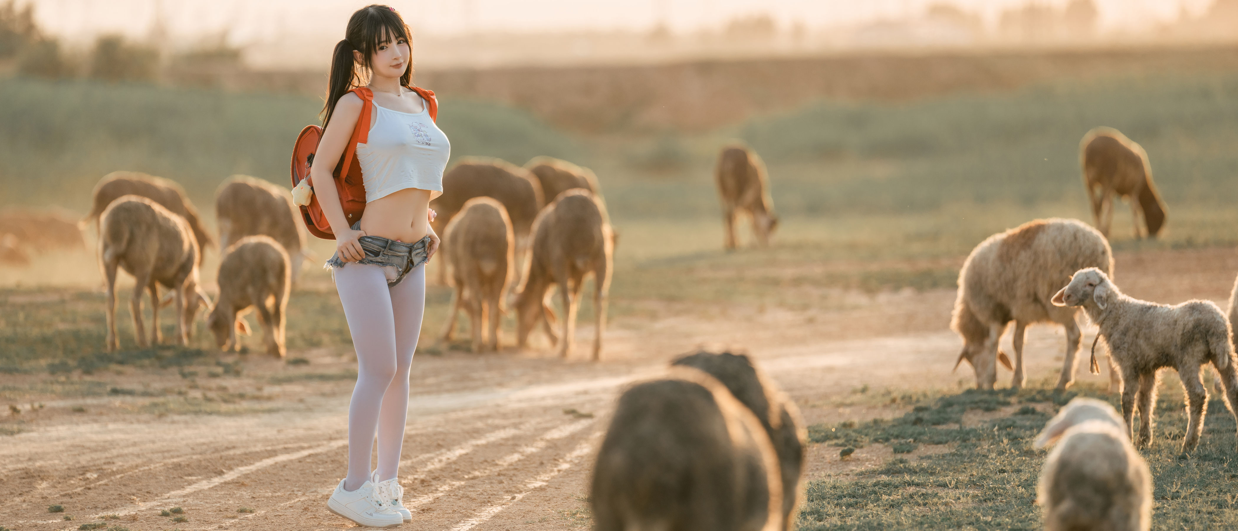 [网红COSER] 桜井宁宁 - 小红包