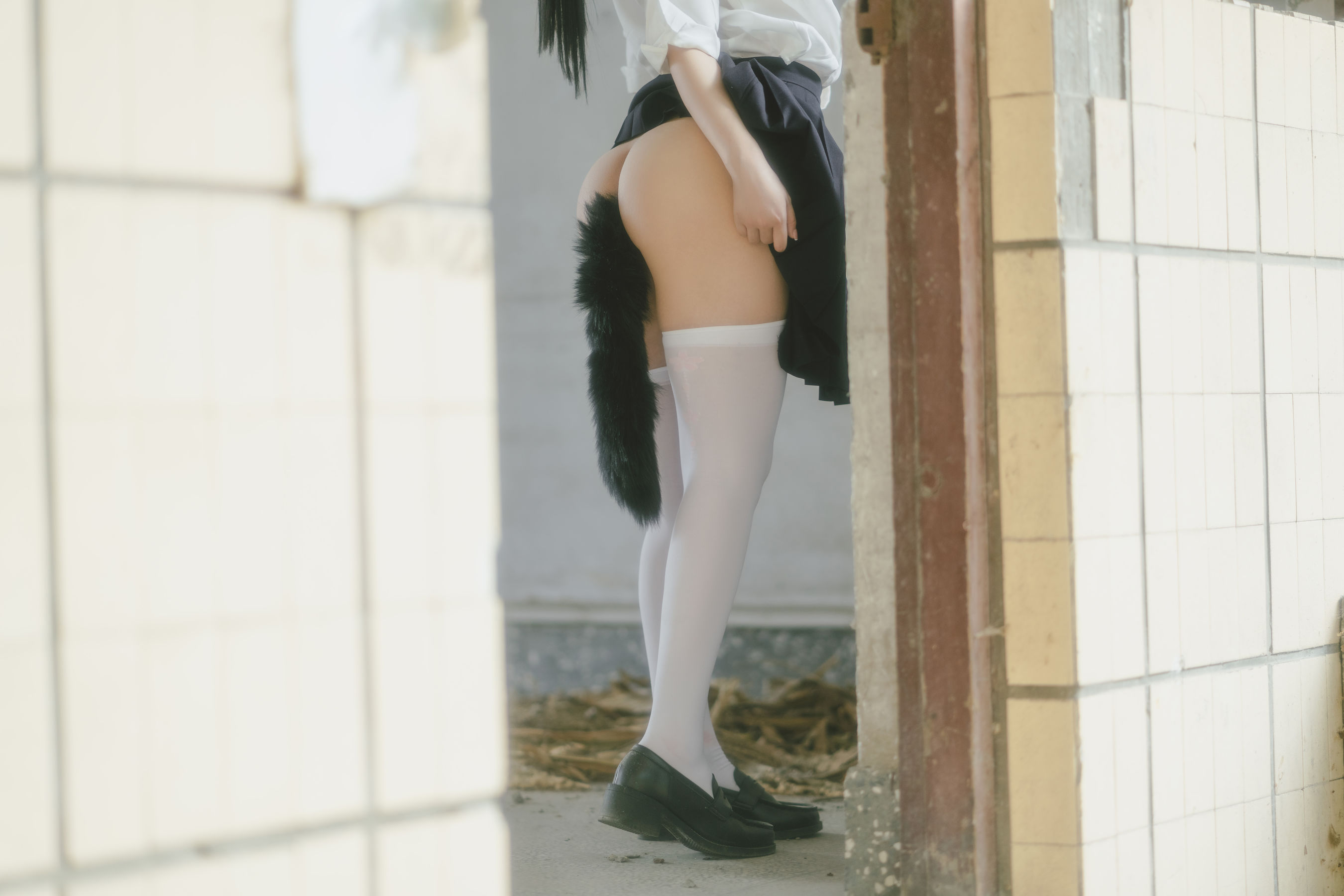 [网红COSER] 桜井宁宁 - 废墟JK