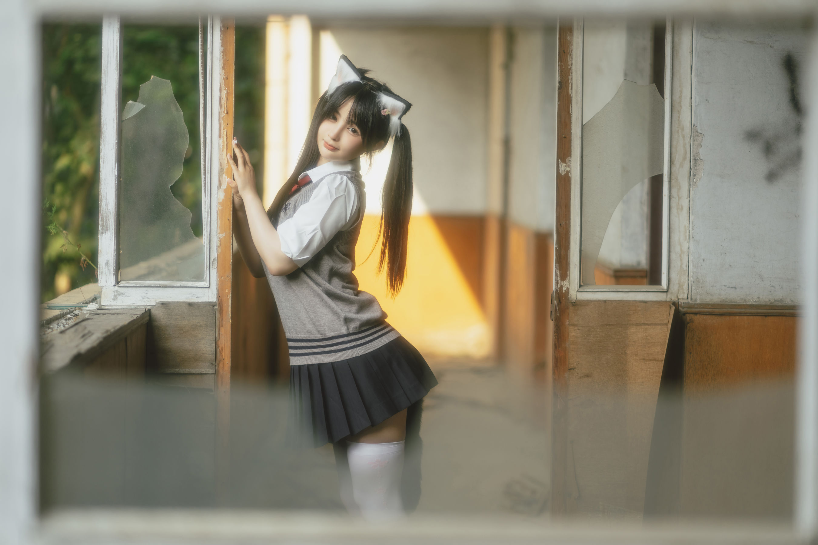 [网红COSER] 桜井宁宁 - 废墟JK