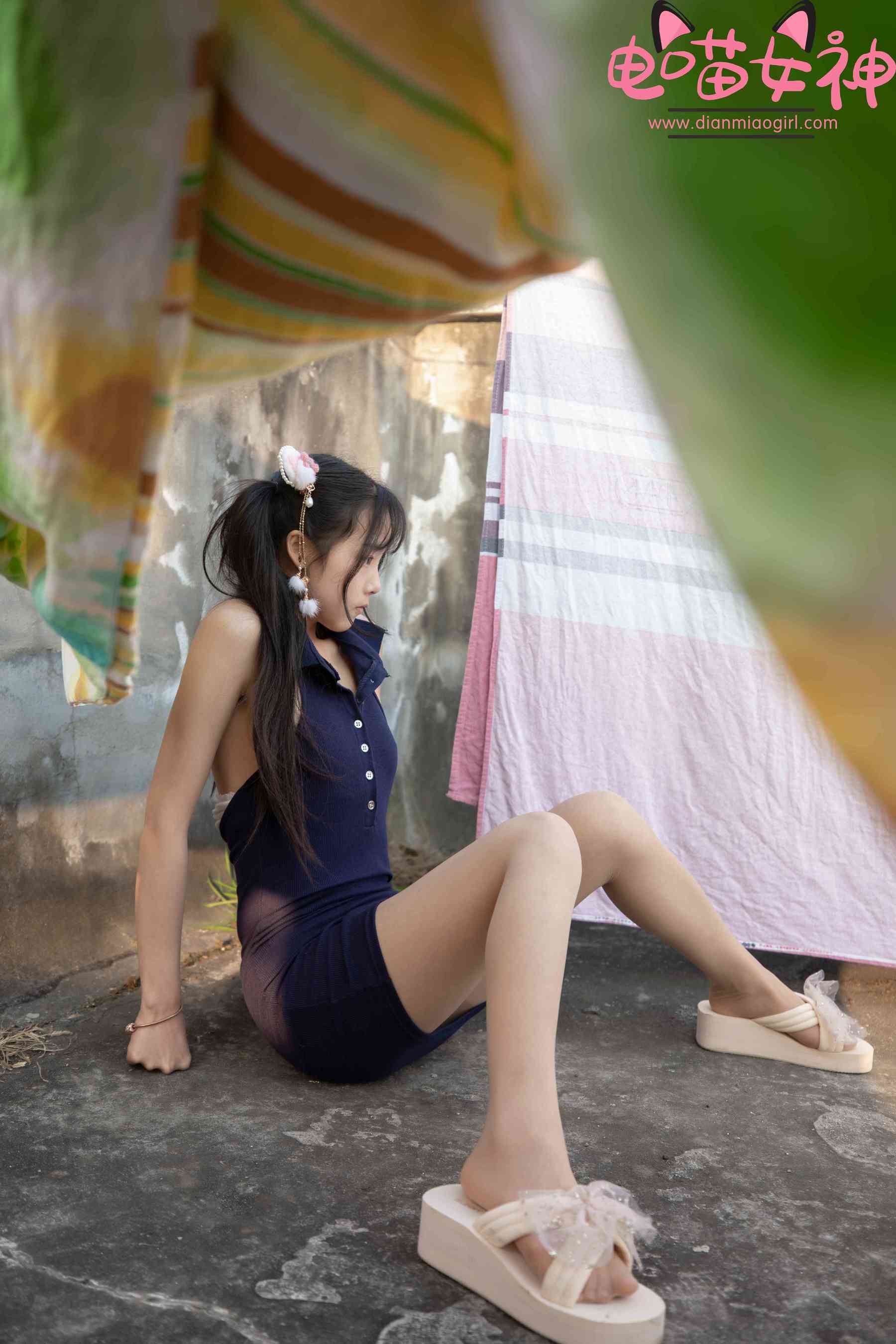 [网红COSER] 电喵女神 - 灵唯 天台