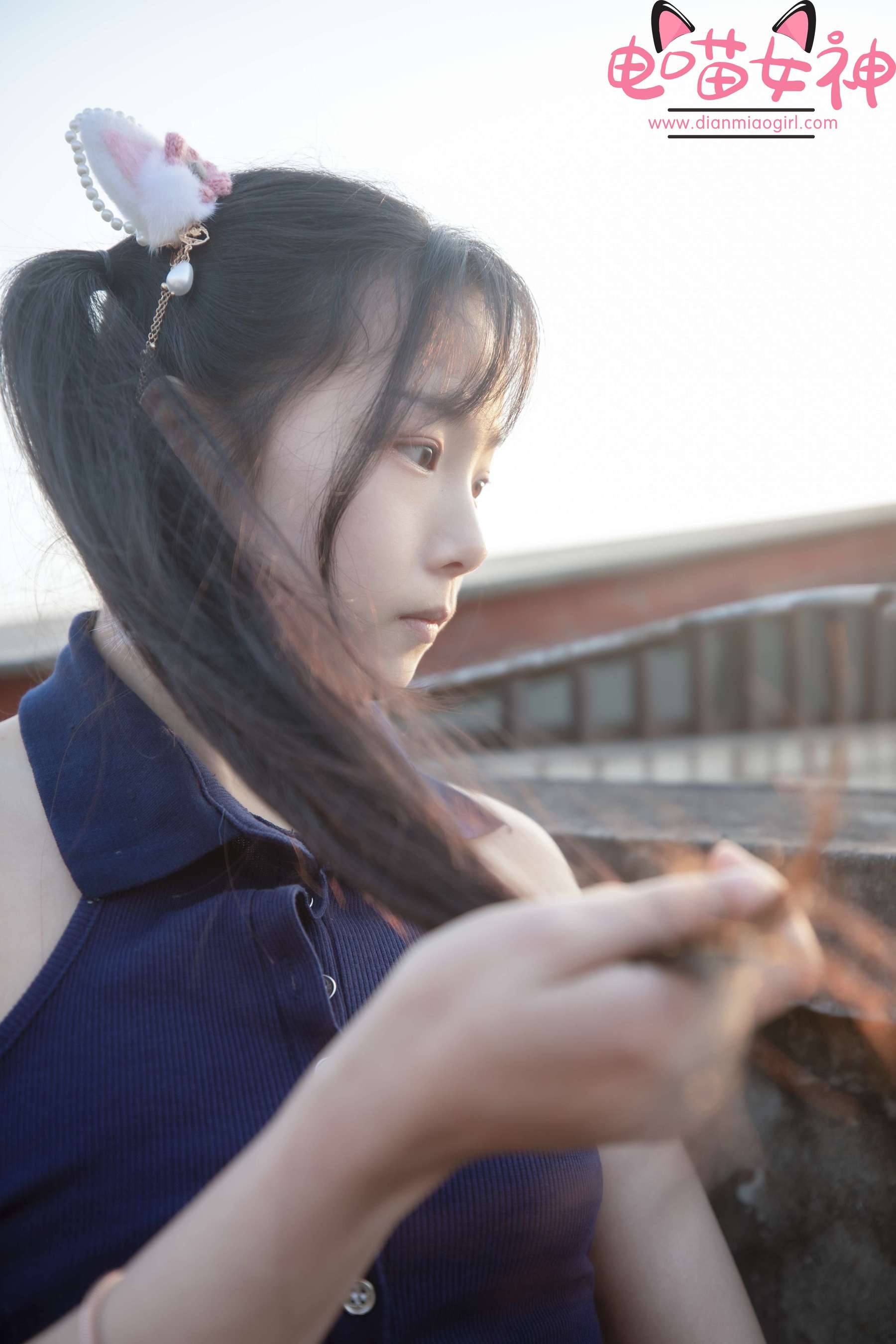 [网红COSER] 电喵女神 - 灵唯 天台