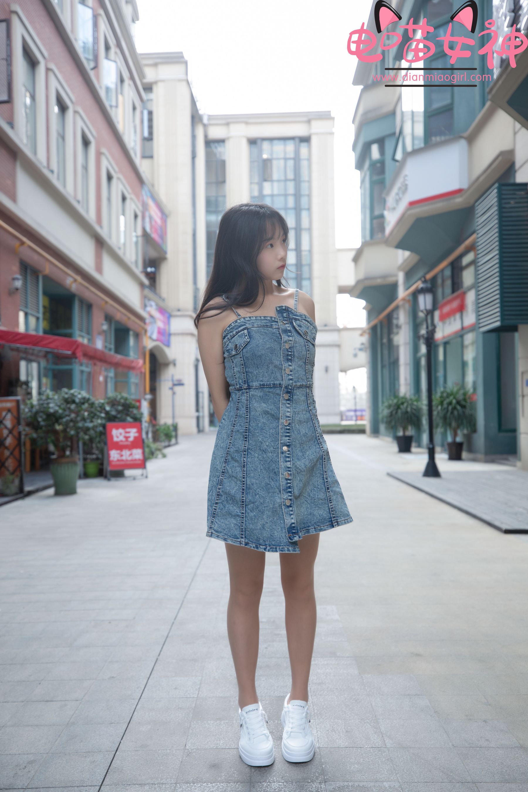 [网红COSER] 电喵女神 - 灵唯 稚嫩小白鞋