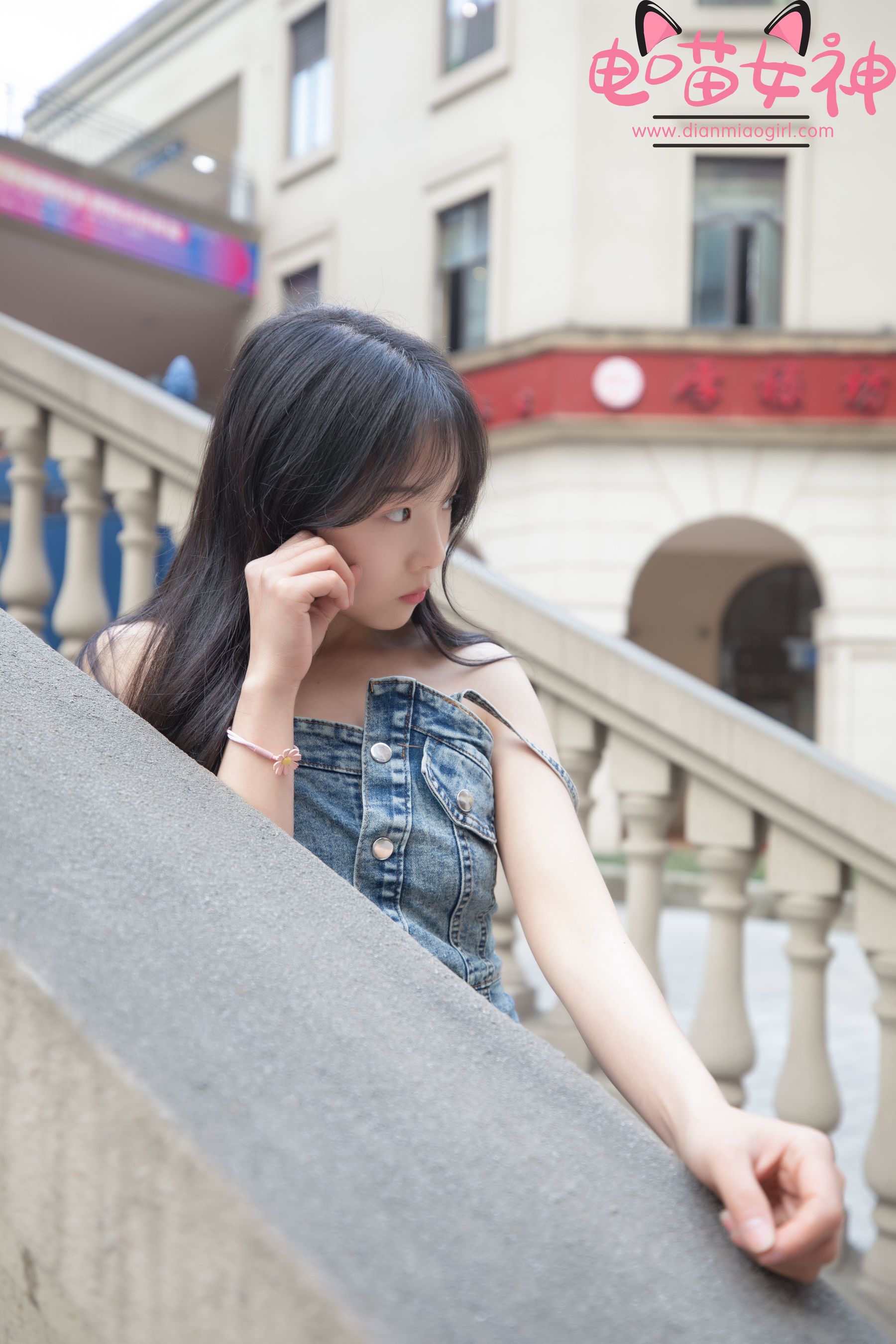 [网红COSER] 电喵女神 - 灵唯 稚嫩小白鞋