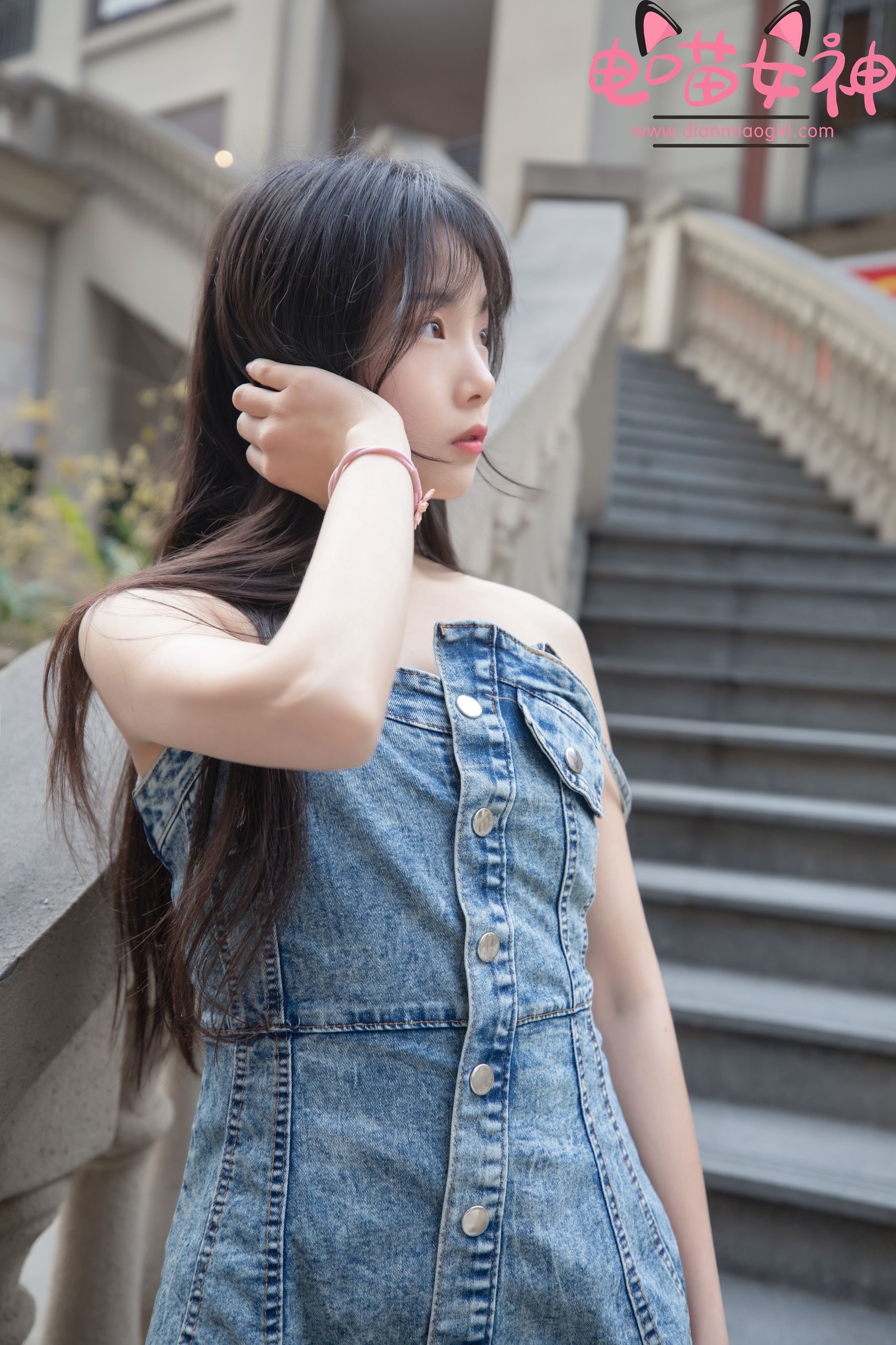 [网红COSER] 电喵女神 - 灵唯 稚嫩小白鞋