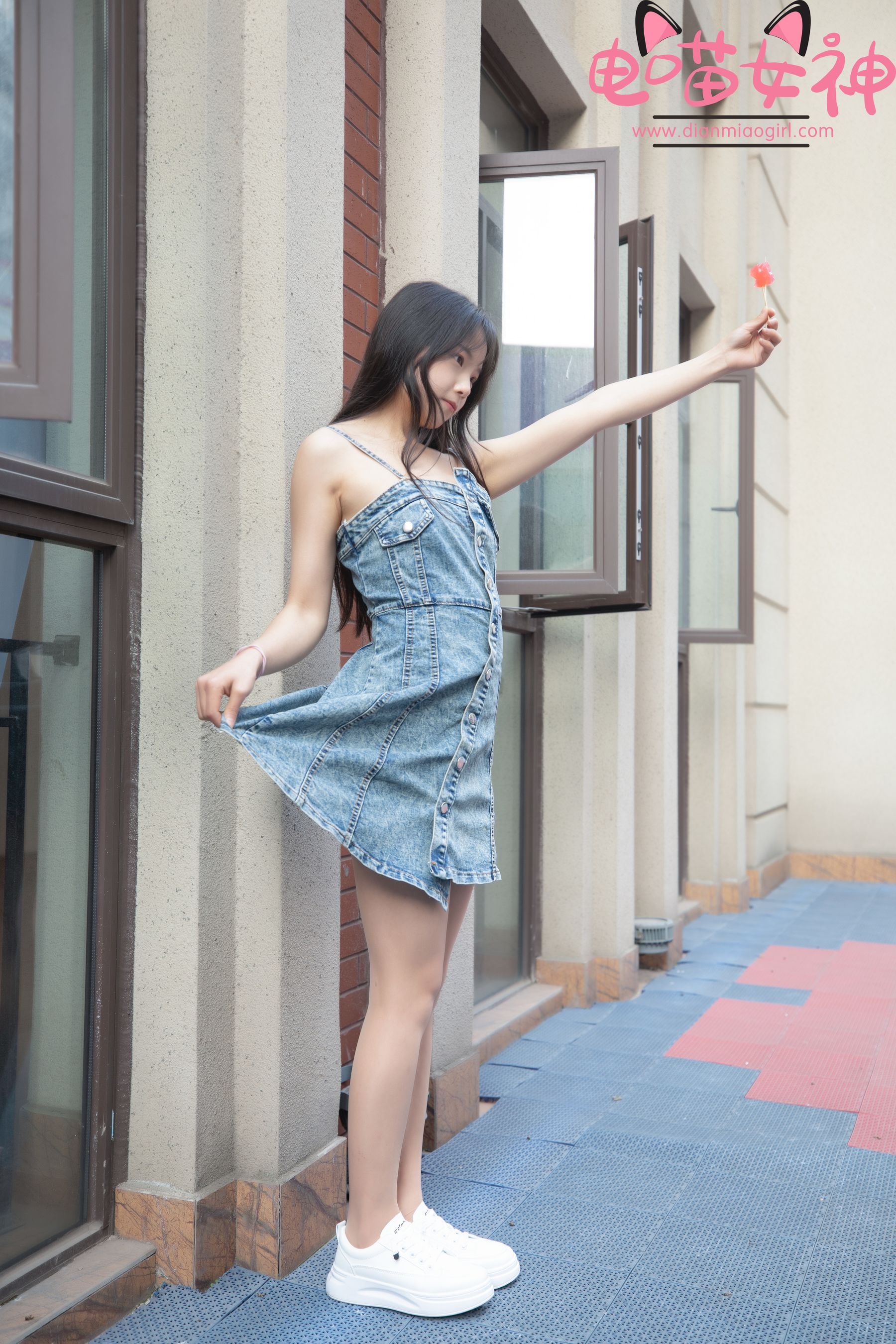 [网红COSER] 电喵女神 - 灵唯 稚嫩小白鞋