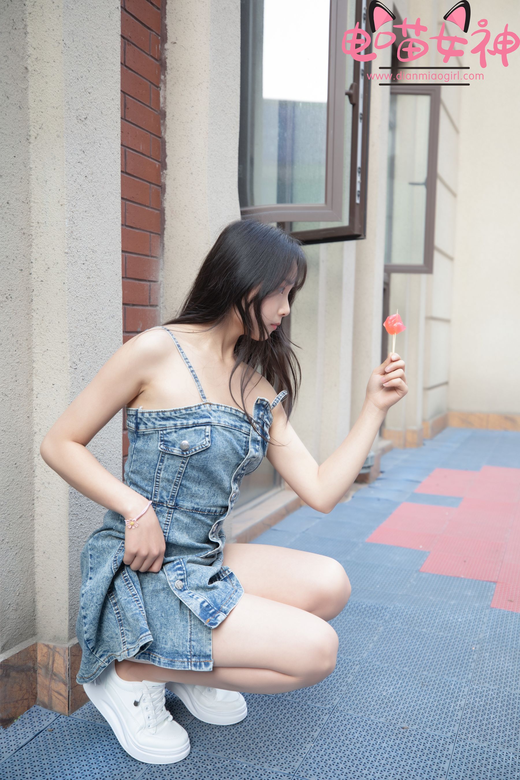 [网红COSER] 电喵女神 - 灵唯 稚嫩小白鞋