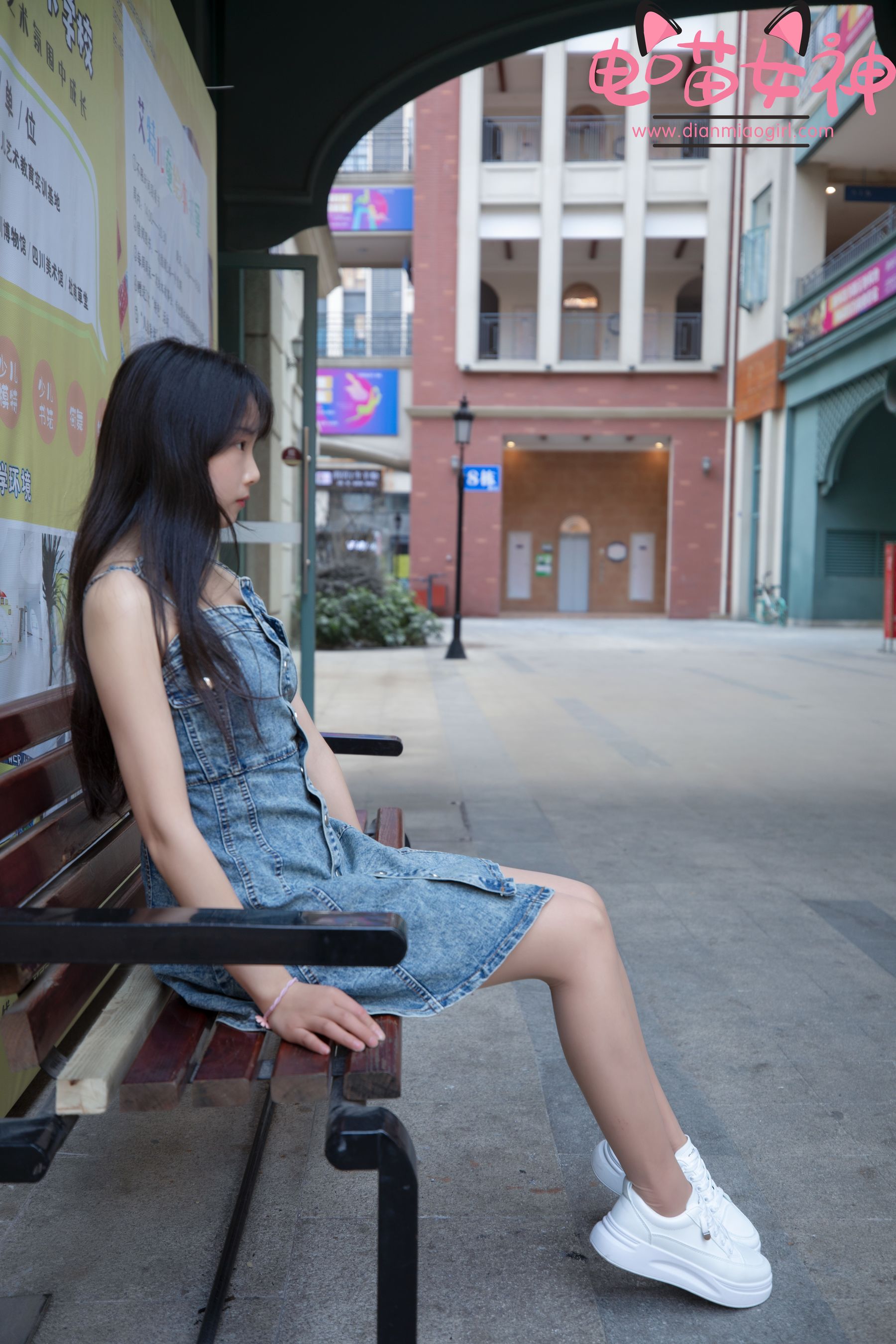 [网红COSER] 电喵女神 - 灵唯 稚嫩小白鞋