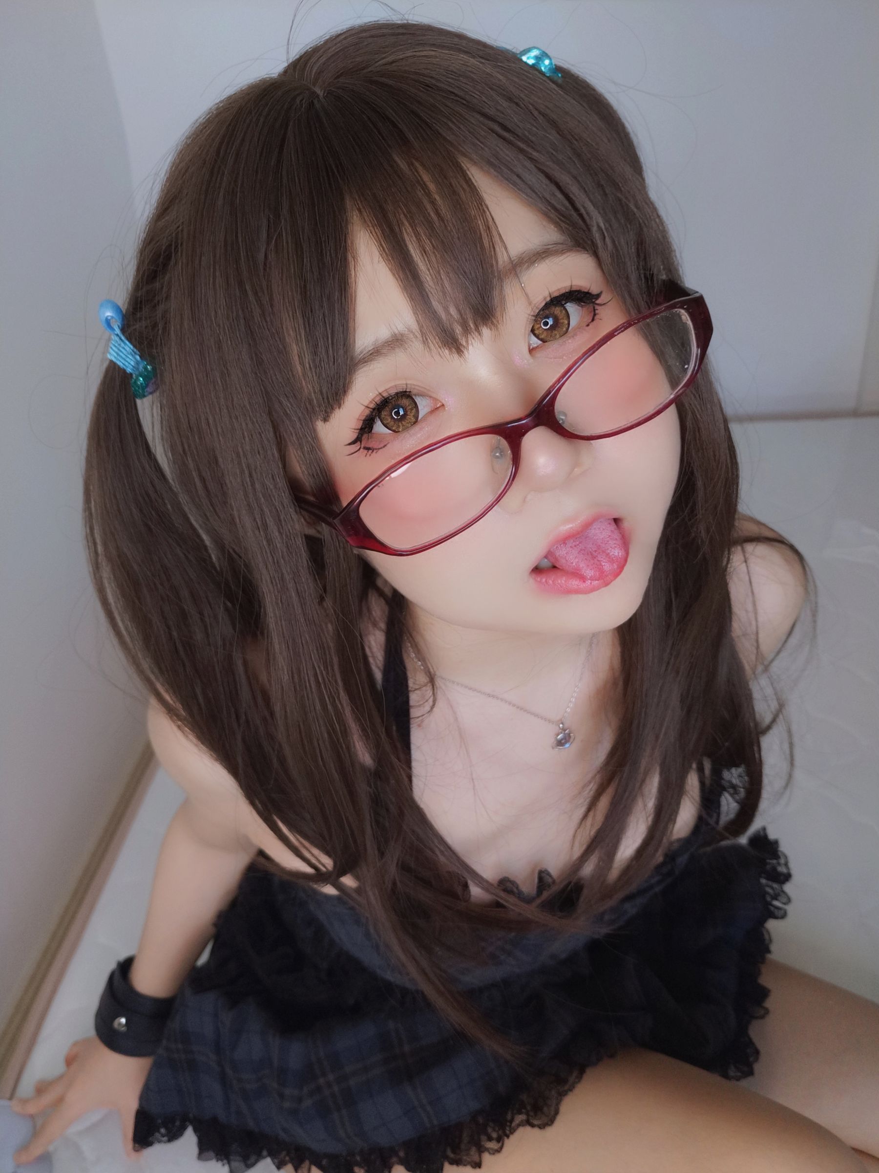 [网红COSER] 萌妹子Coser摇摇乐yoyo - 黑裙