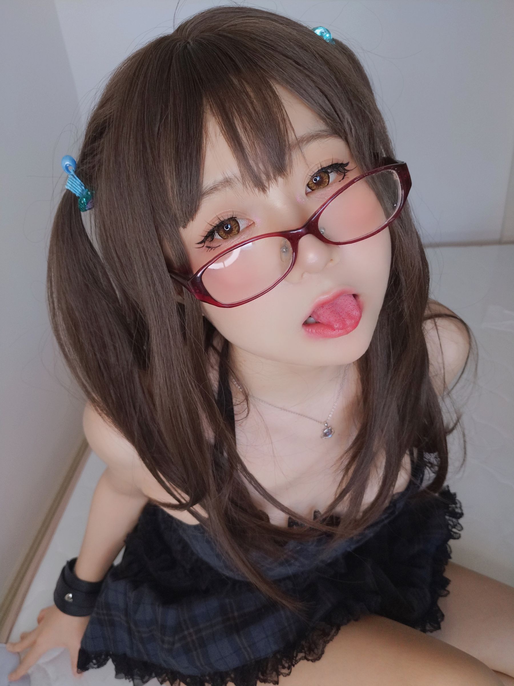 [网红COSER] 萌妹子Coser摇摇乐yoyo - 黑裙