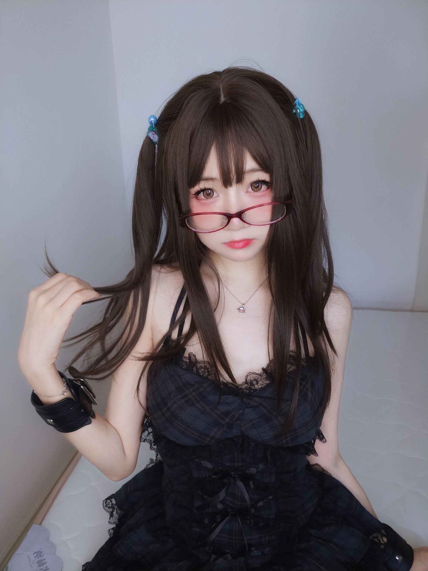 [网红COSER] 萌妹子Coser摇摇乐yoyo - 黑裙