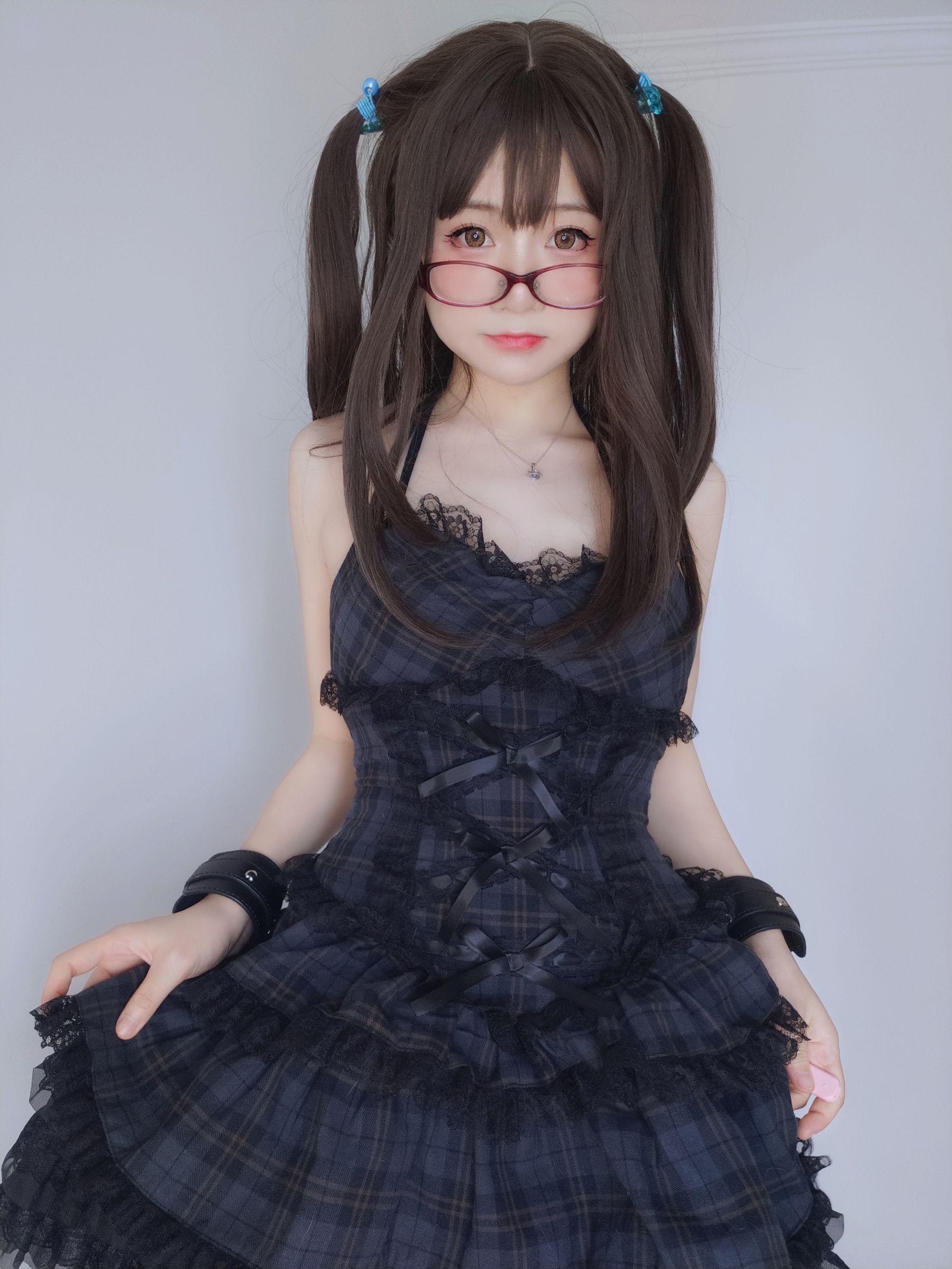 [网红COSER] 萌妹子Coser摇摇乐yoyo - 黑裙