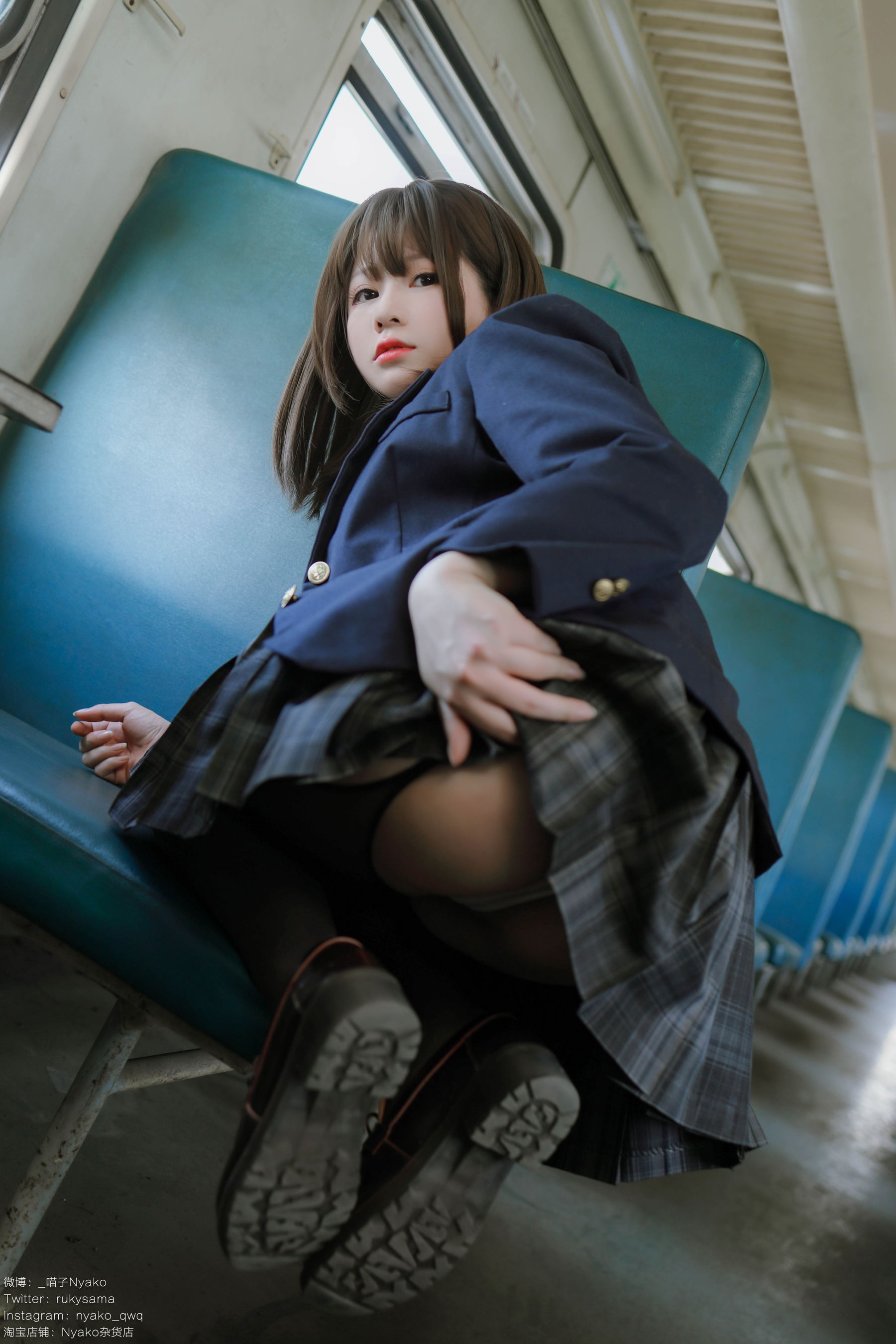 [网红COSER] 萌妹子Nyako喵子 - 火车JK