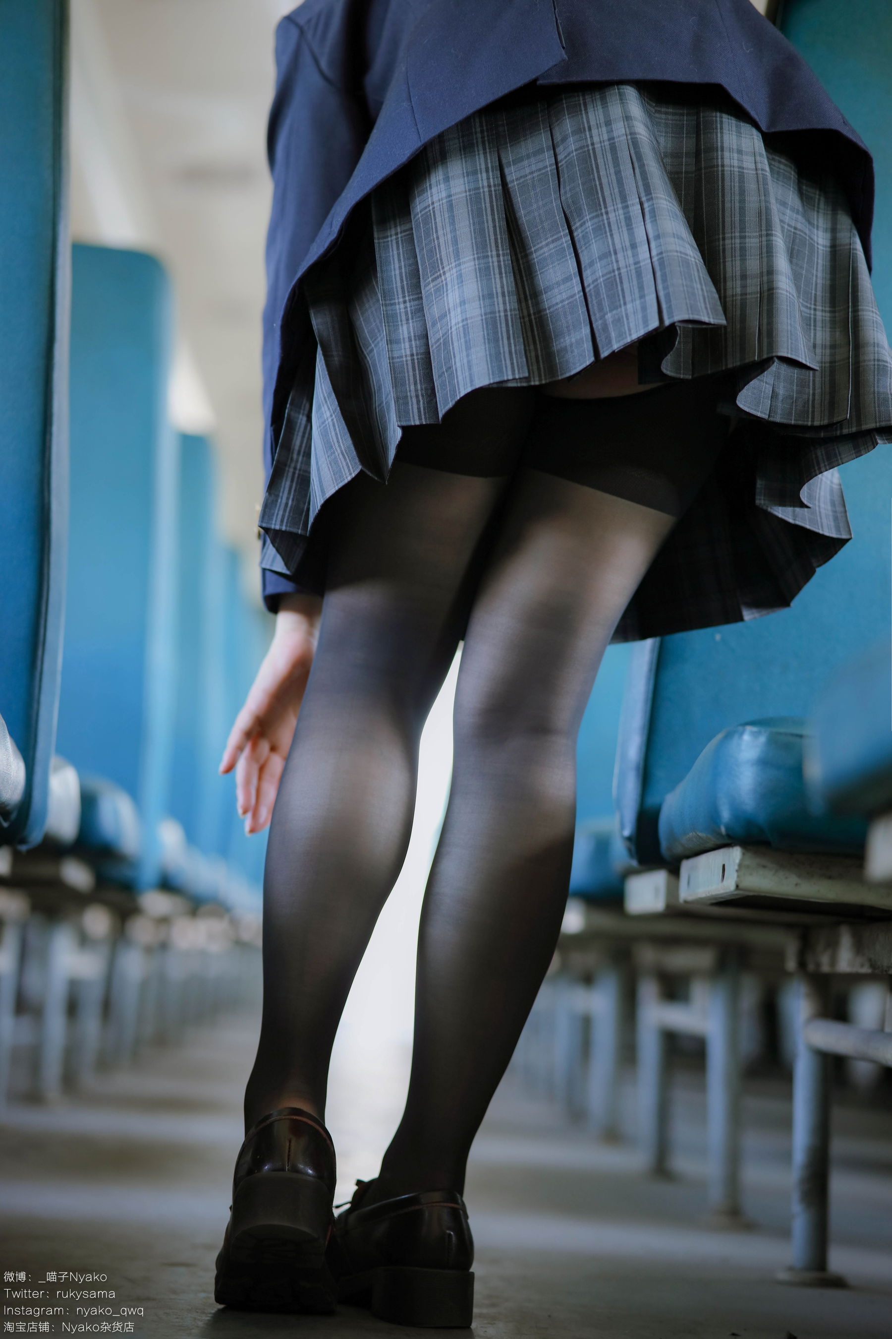 [网红COSER] 萌妹子Nyako喵子 - 火车JK