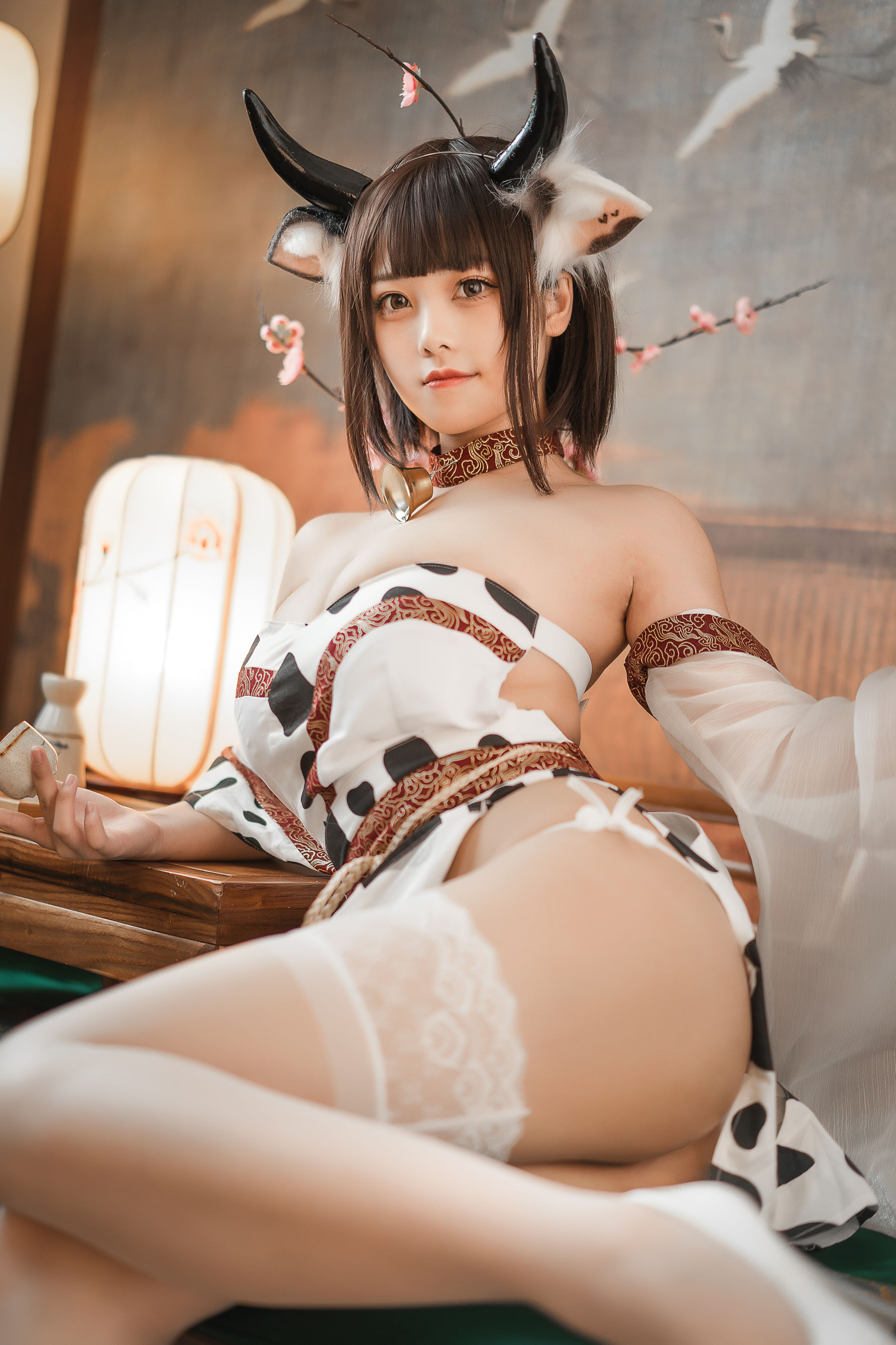 [网红COSER] 萌系小姐姐蜜汁猫裘 - 奶牛