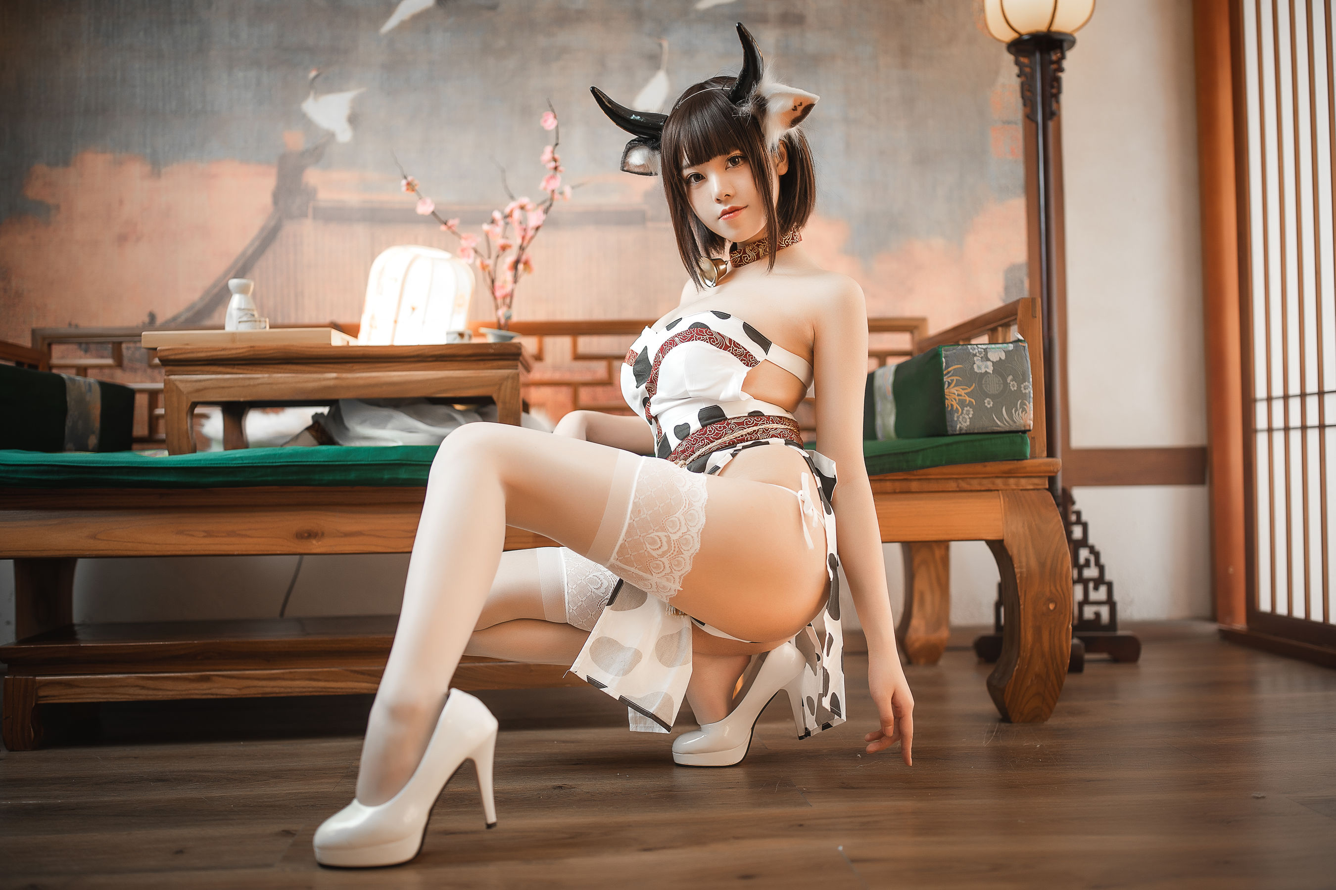 [网红COSER] 萌系小姐姐蜜汁猫裘 - 奶牛
