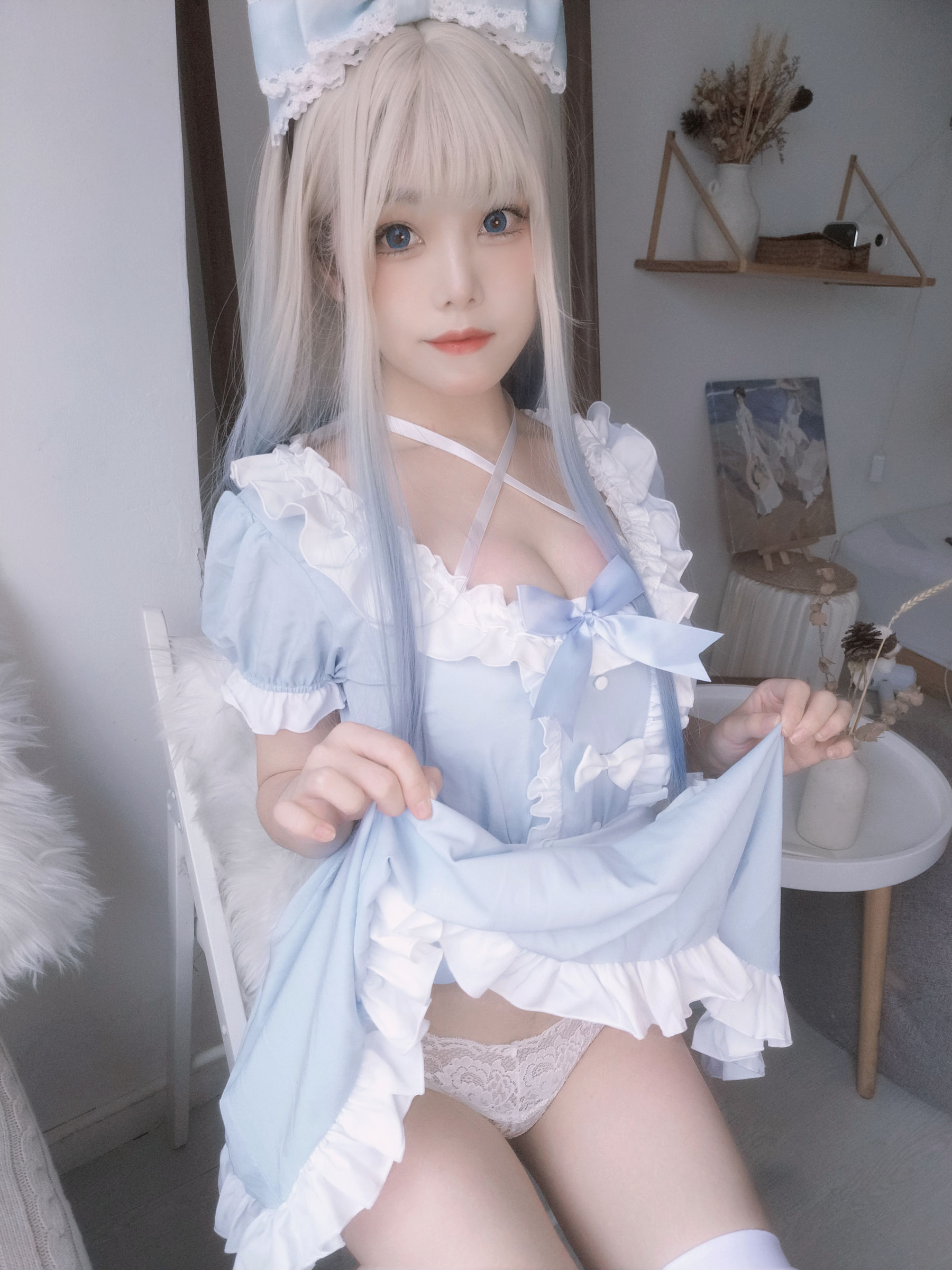 [网红COSER] 萌系小姐姐蜜汁猫裘 - 蓝女仆