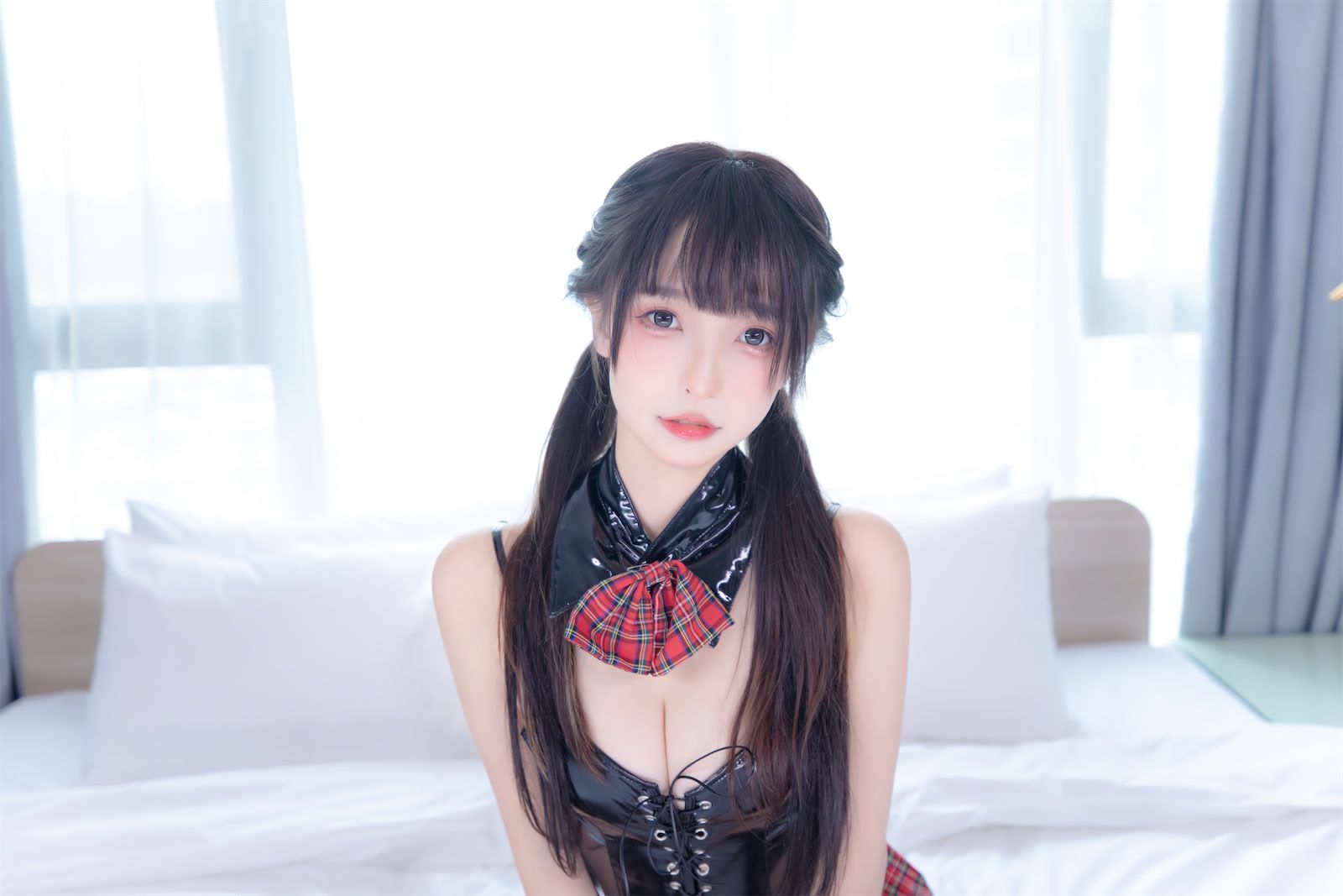 [网红COSER] 萝莉神楽板真冬之叛逆人偶