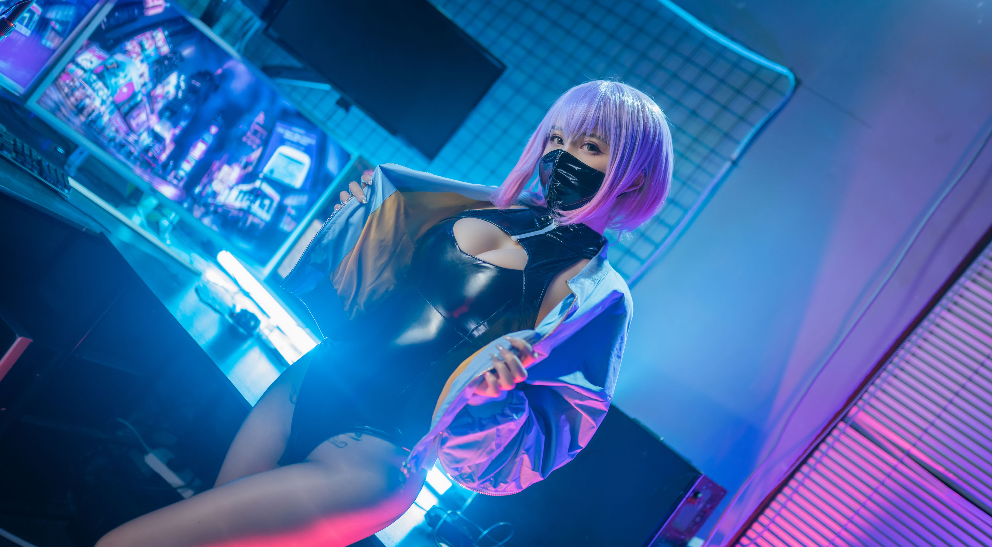 [网红COSER] 蜜蜜子Kimmie - Luna胶衣
