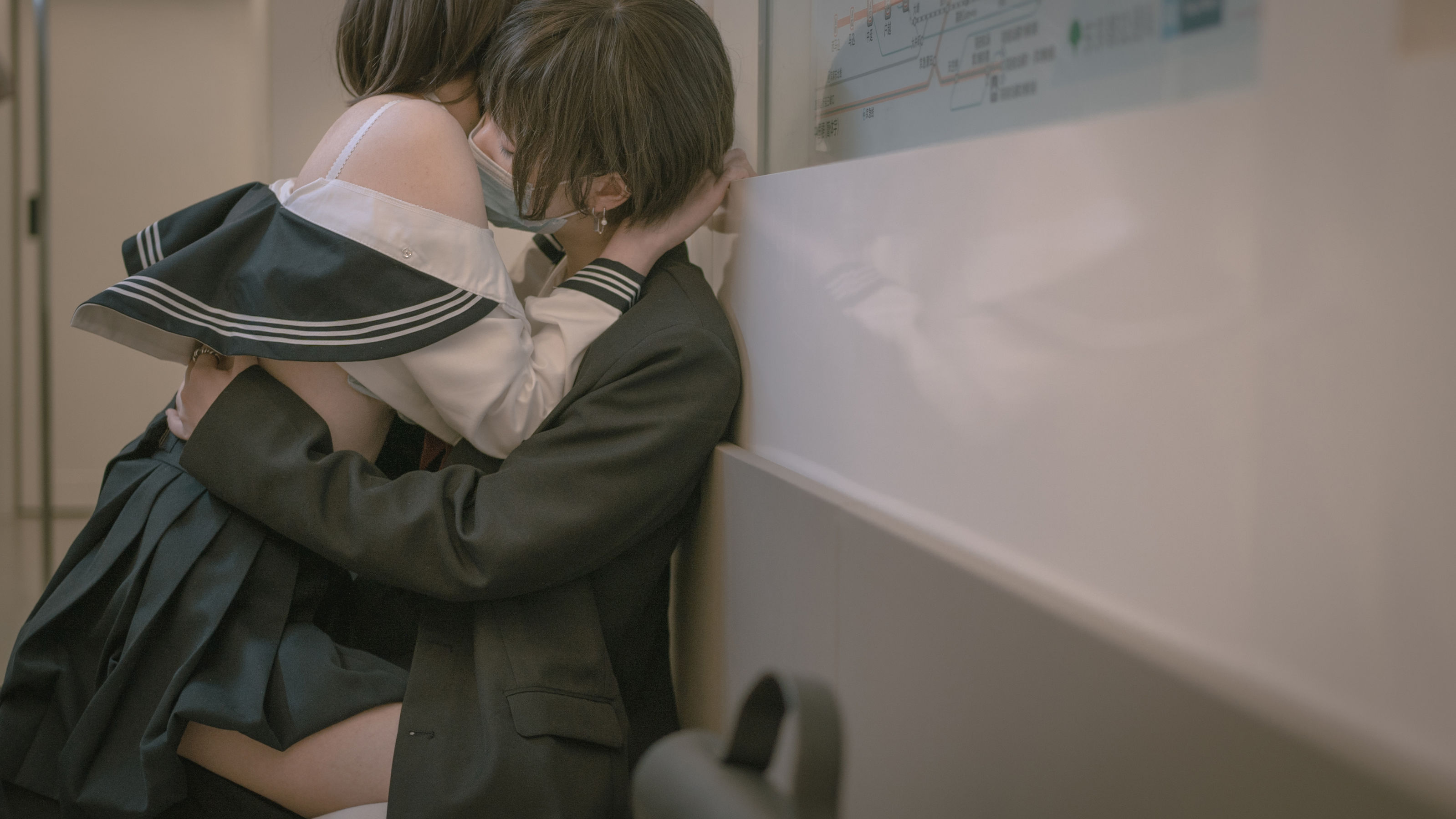 [网红COSER] 西园寺南歌写真 - 电车物语