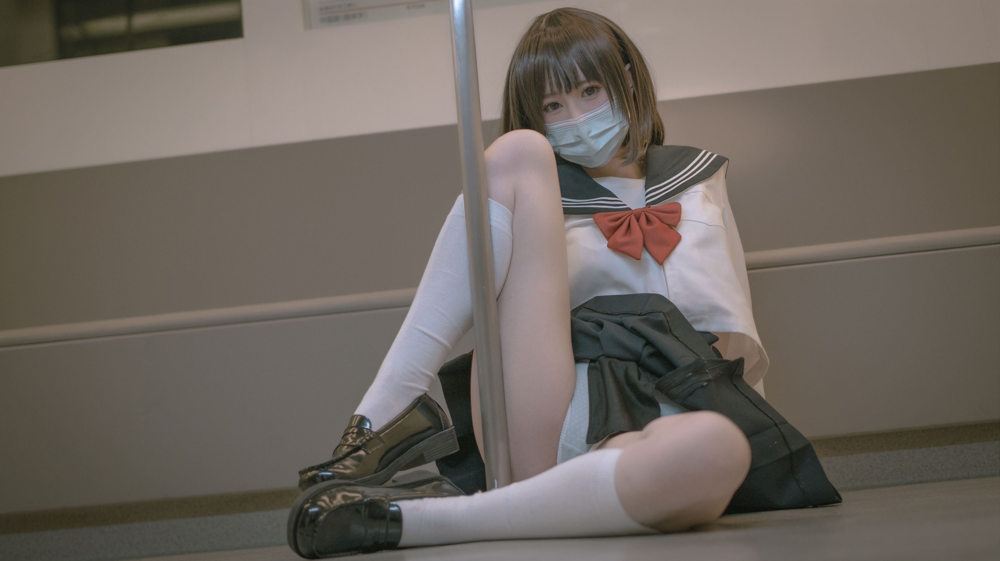 [网红COSER] 西园寺南歌写真 - 电车物语