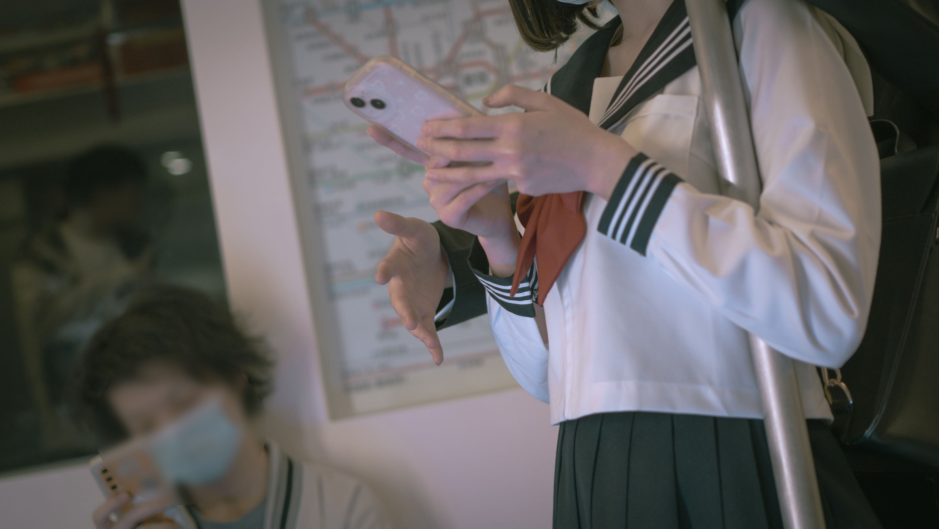 [网红COSER] 西园寺南歌写真 - 电车物语
