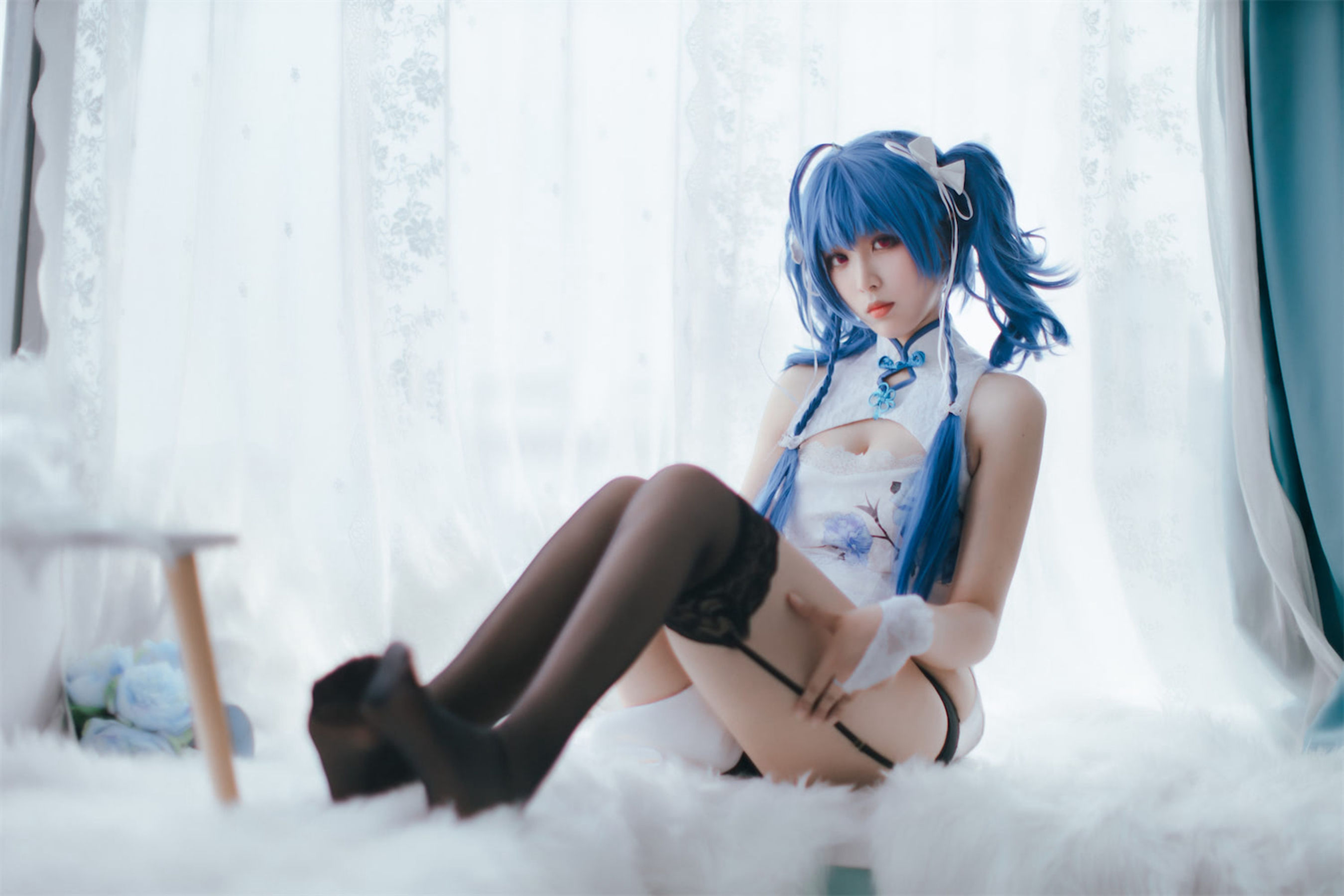 [网红COSER] 轩萧学姐 - 圣路易斯旗袍