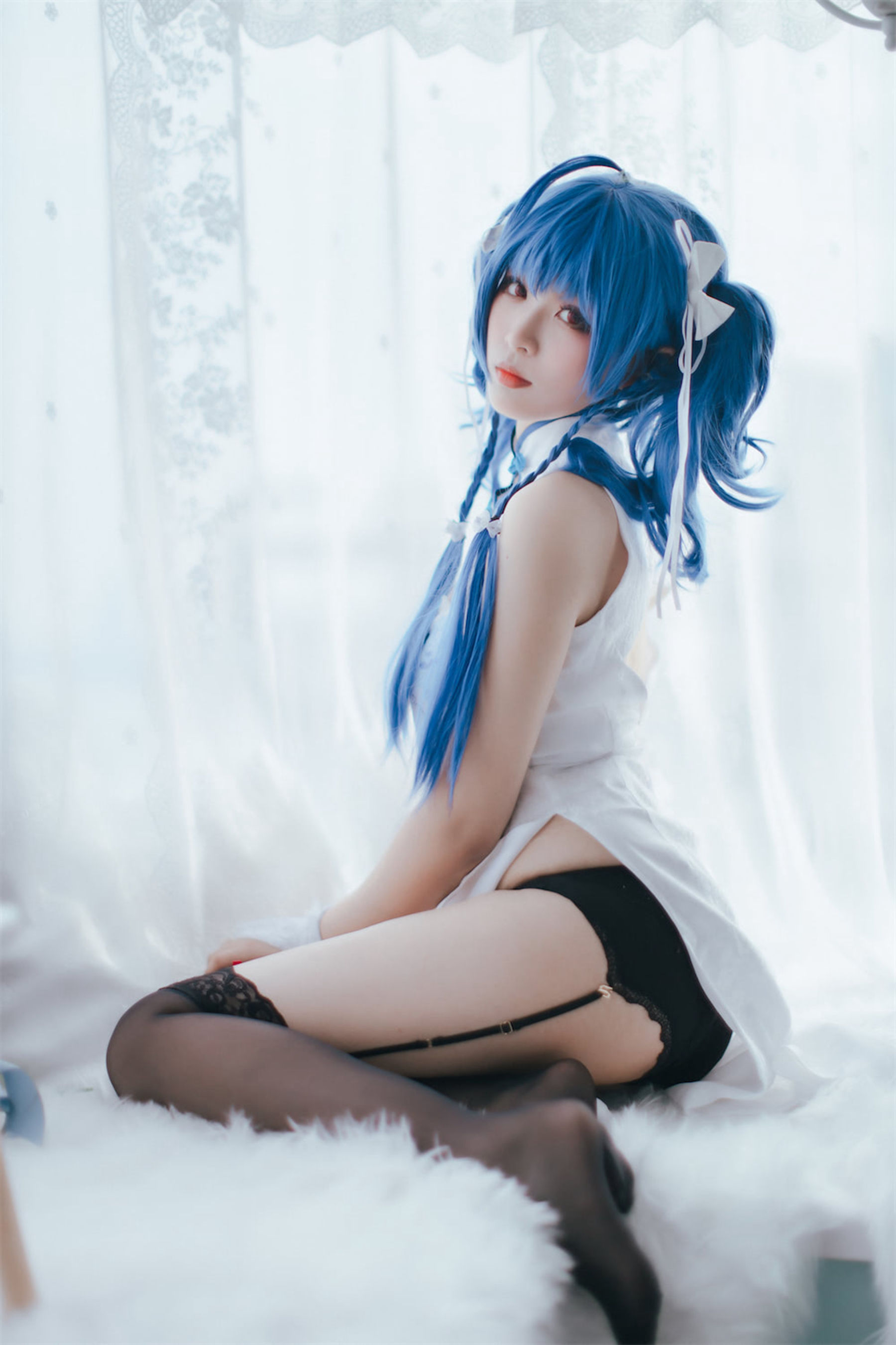 [网红COSER] 轩萧学姐 - 圣路易斯旗袍