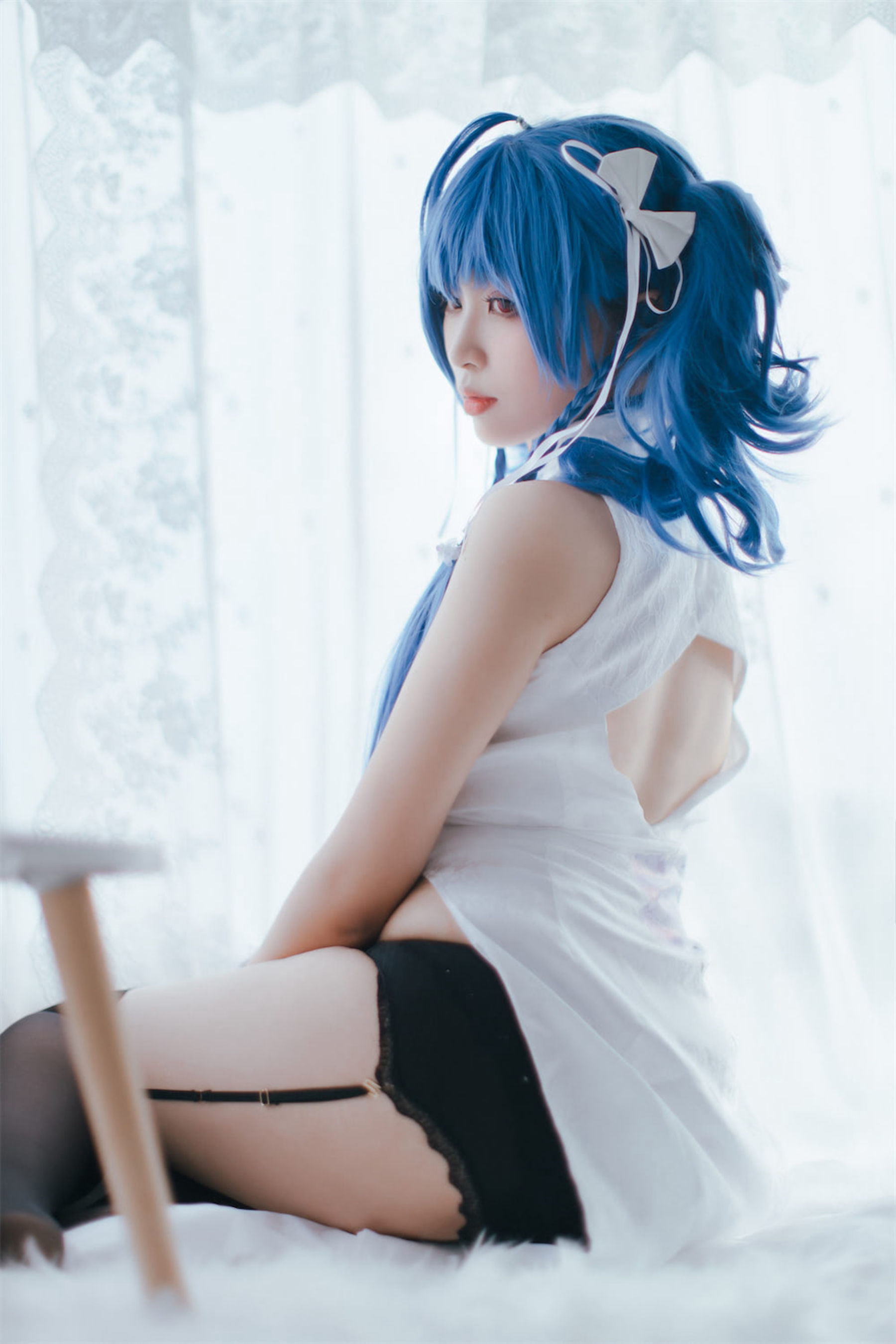 [网红COSER] 轩萧学姐 - 圣路易斯旗袍