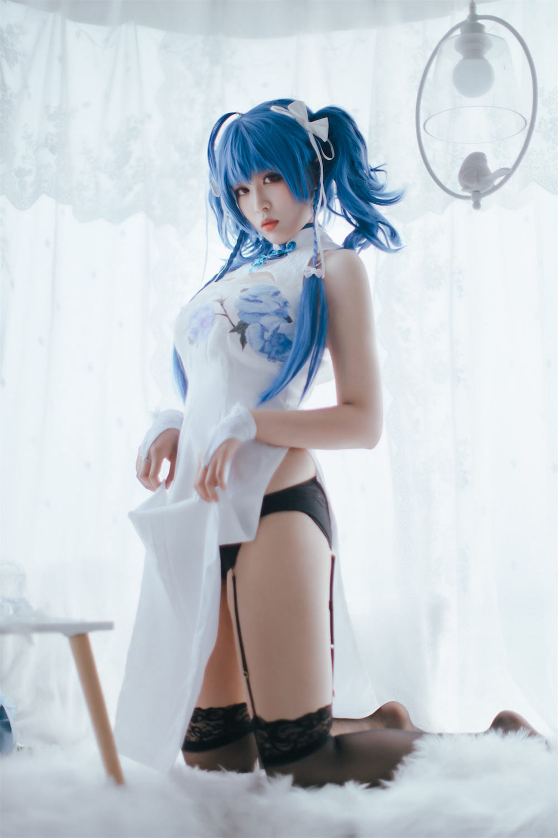[网红COSER] 轩萧学姐 - 圣路易斯旗袍